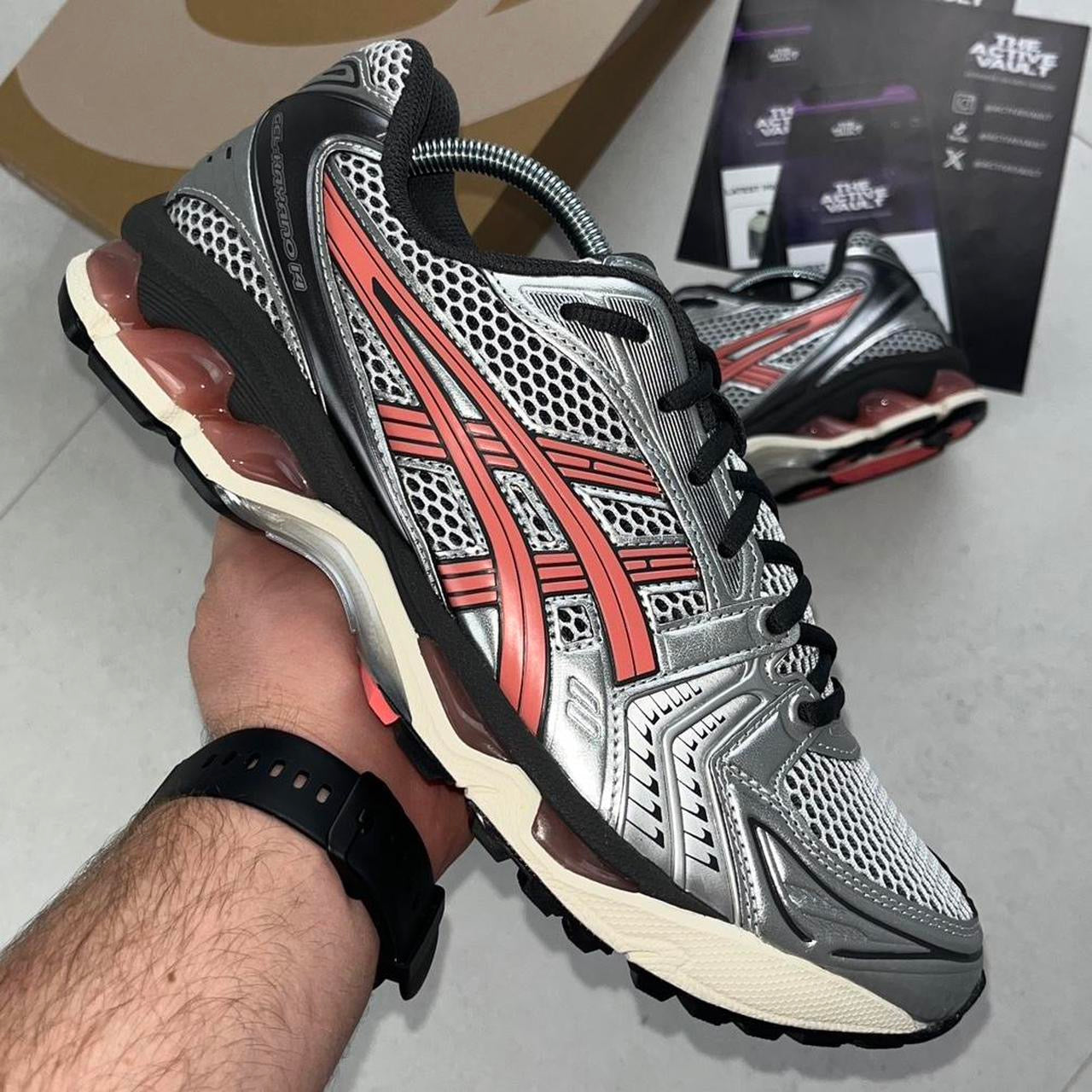 ASICS GEL-KAYANO 14 Trainers - White/Papaya Orange