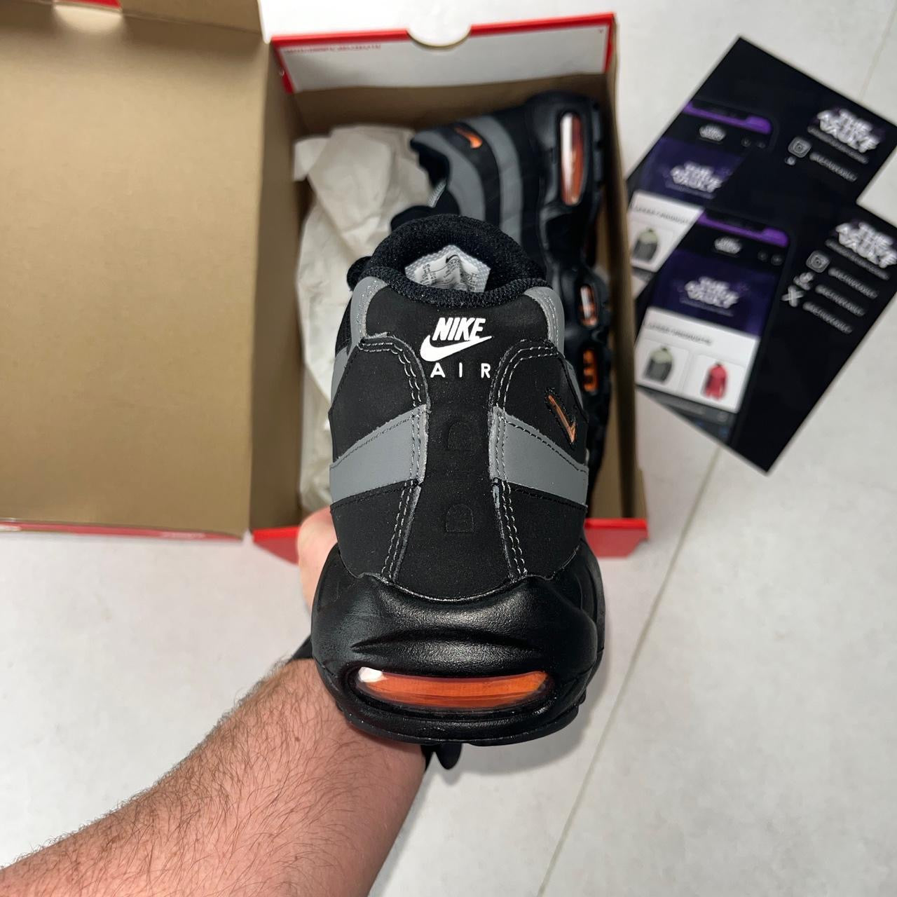 Nike Air Max 95 Trainers - Black/Safety Orange