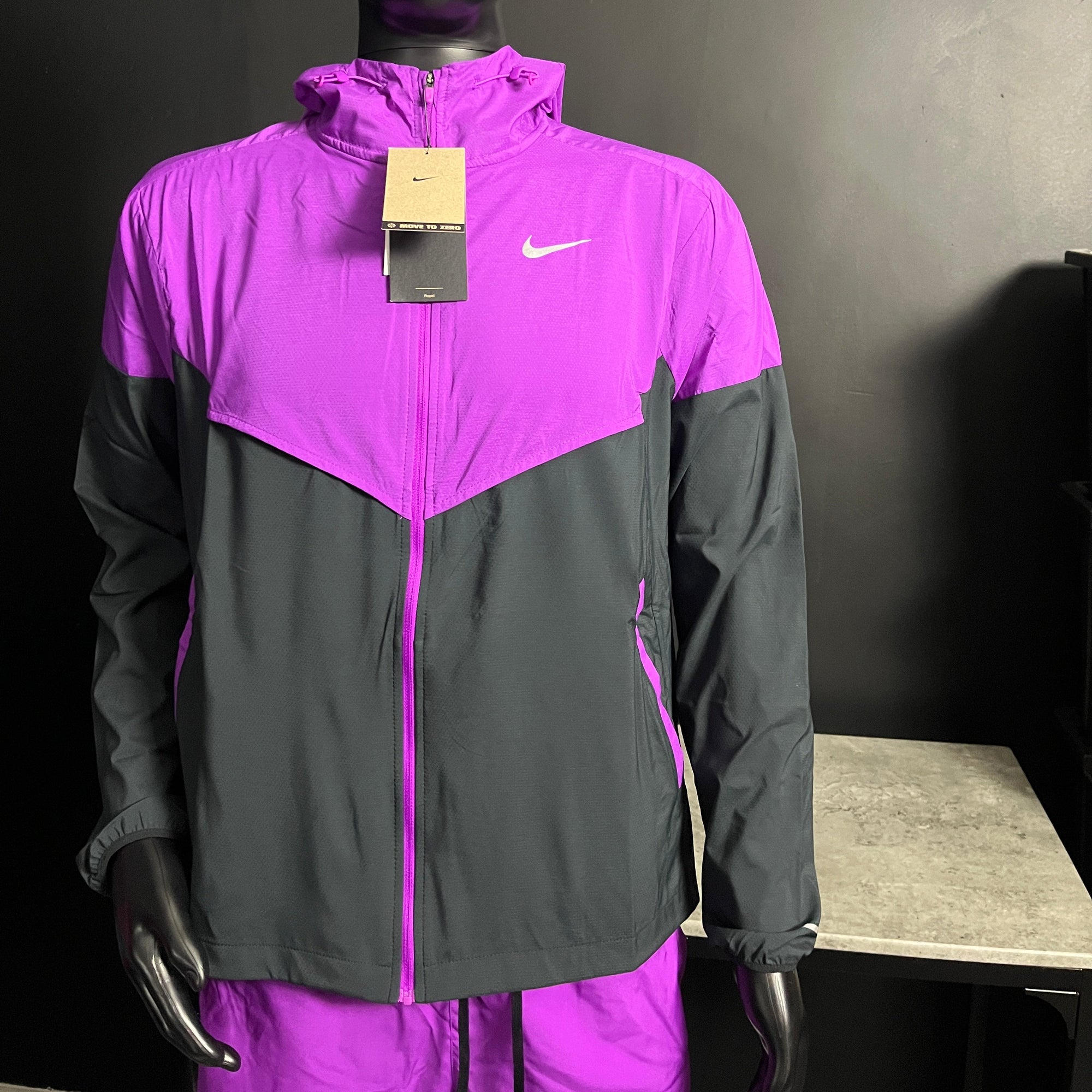 Nike Windrunner Running Jacket - Vivid Purple