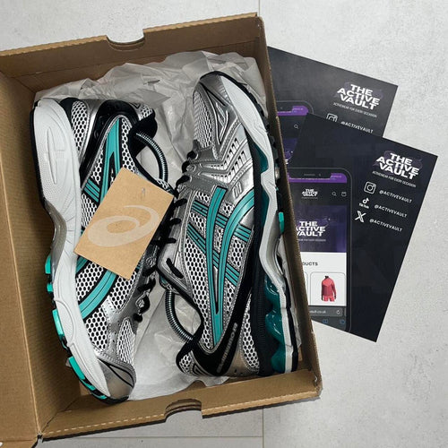 ASICS GEL-KAYANO 14 Trainers - White/Waterfall Aqua