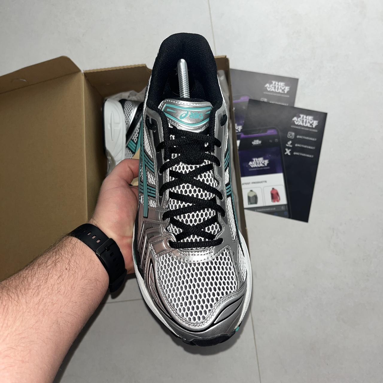 ASICS GEL-KAYANO 14 Trainers - White/Waterfall Aqua