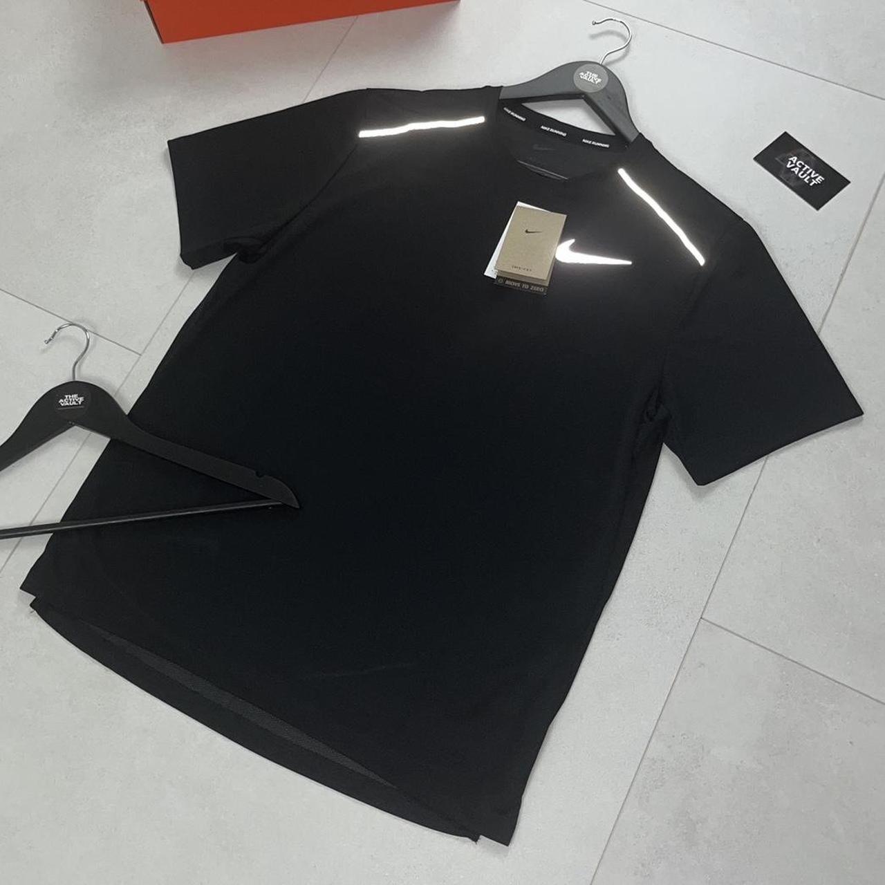 Nike 1.0 Miler T-Shirt - Black - Active Vault