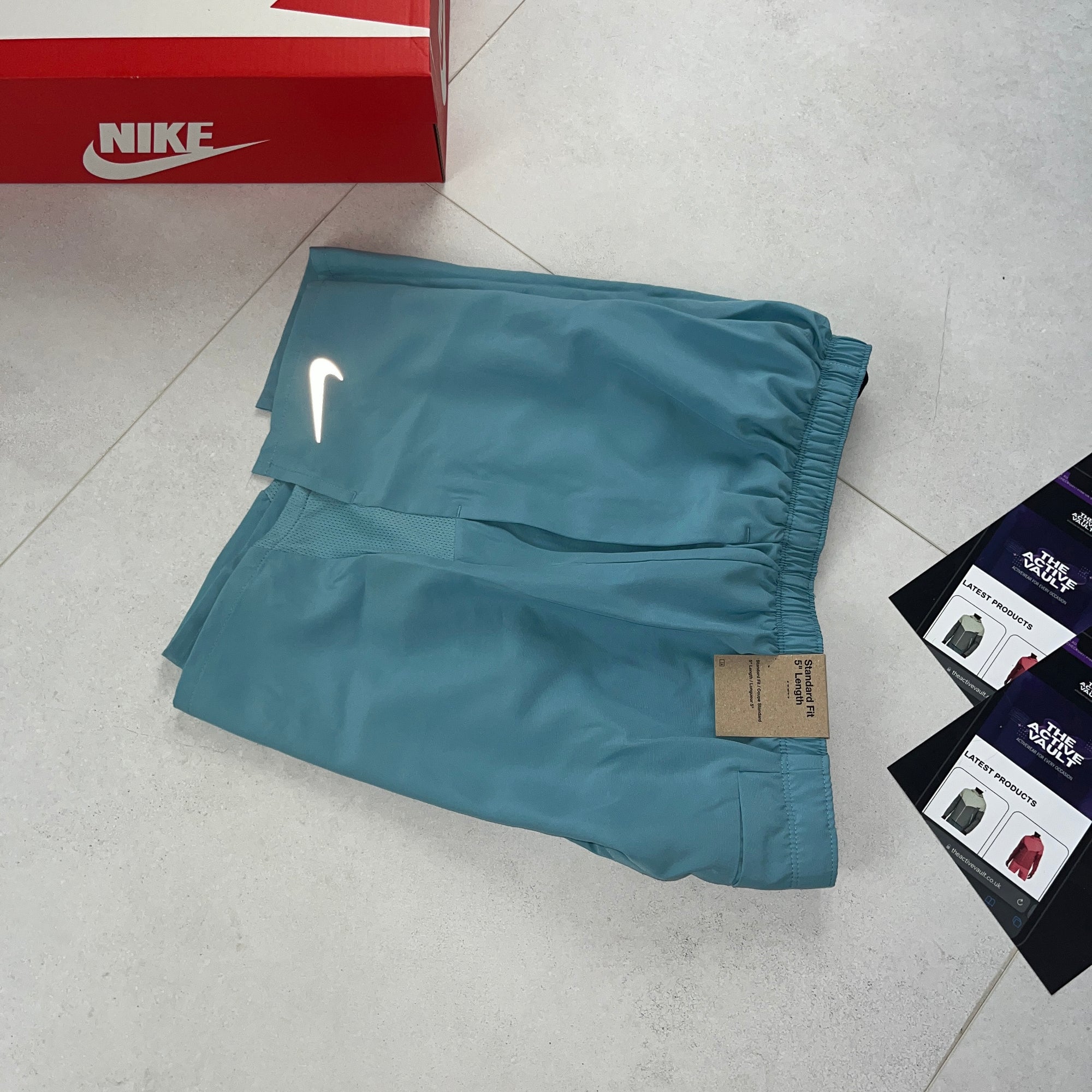 Nike Challenger 5 inch Shorts - Denim Turquoise