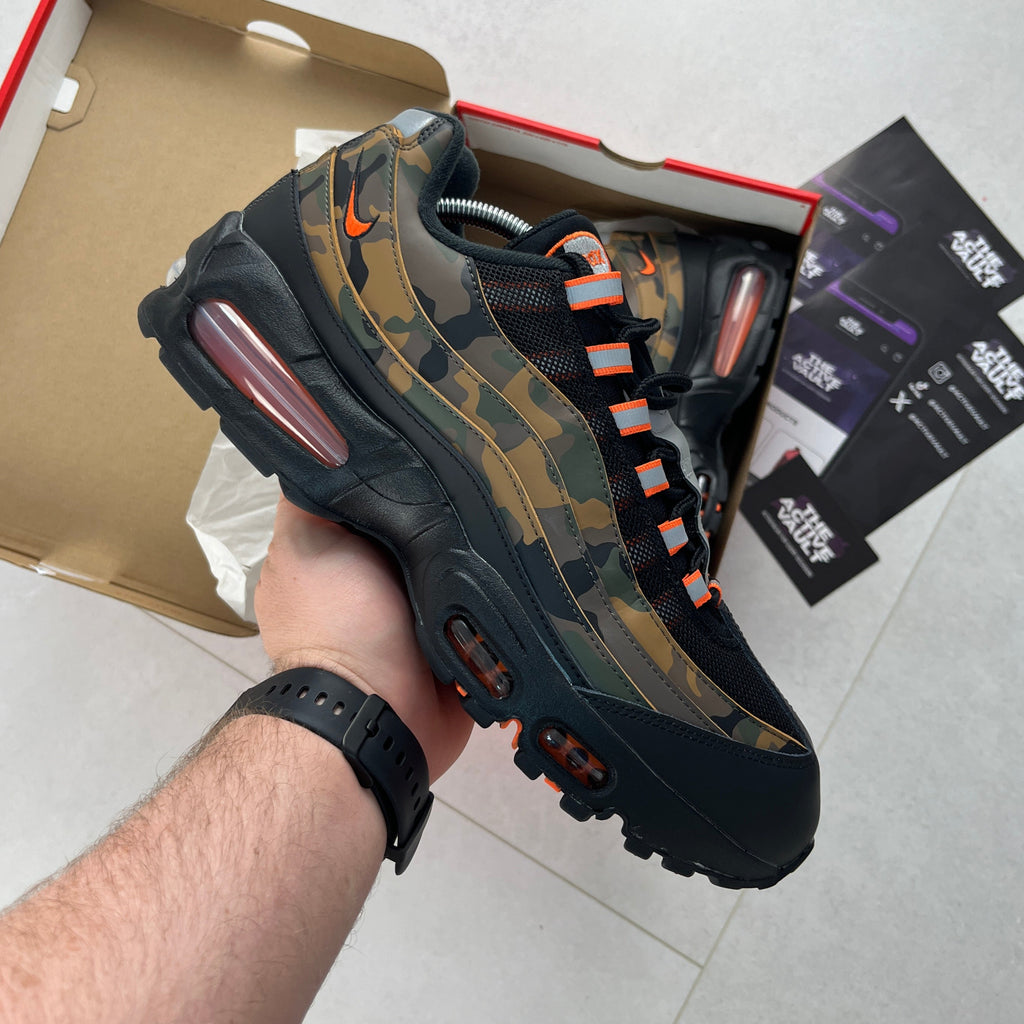 Nike Air Max 95 Trainers - Old Moss Camo