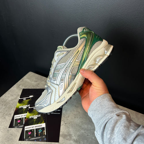 ASICS GEL-KAYANO 14 Trainers - White / Dried Leaf Green