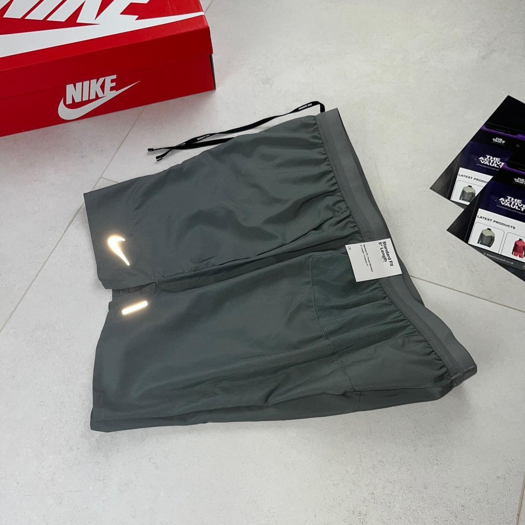 Nike Running Flex Stride 5 Inch Shorts - Smoke Grey - Active Vault