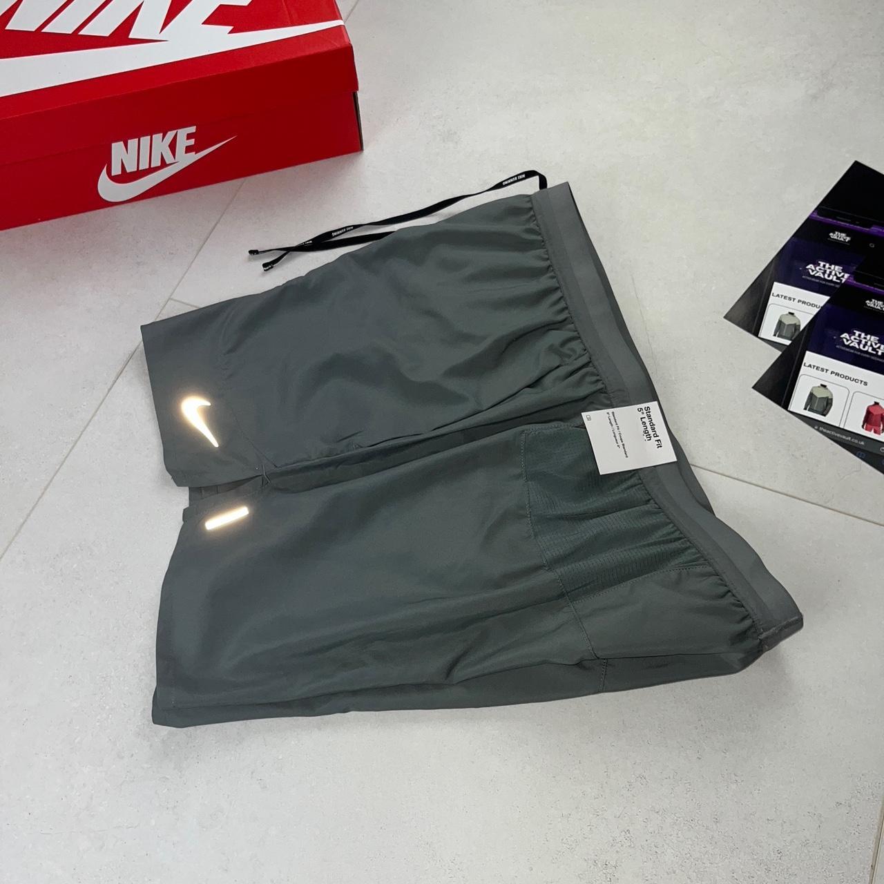 Nike Running Flex Stride 5 Inch Shorts - Smoke Grey - Active Vault