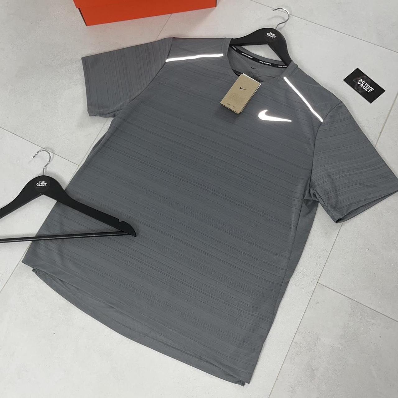 Nike 1.0 Miler T-Shirt - Grey - Active Vault