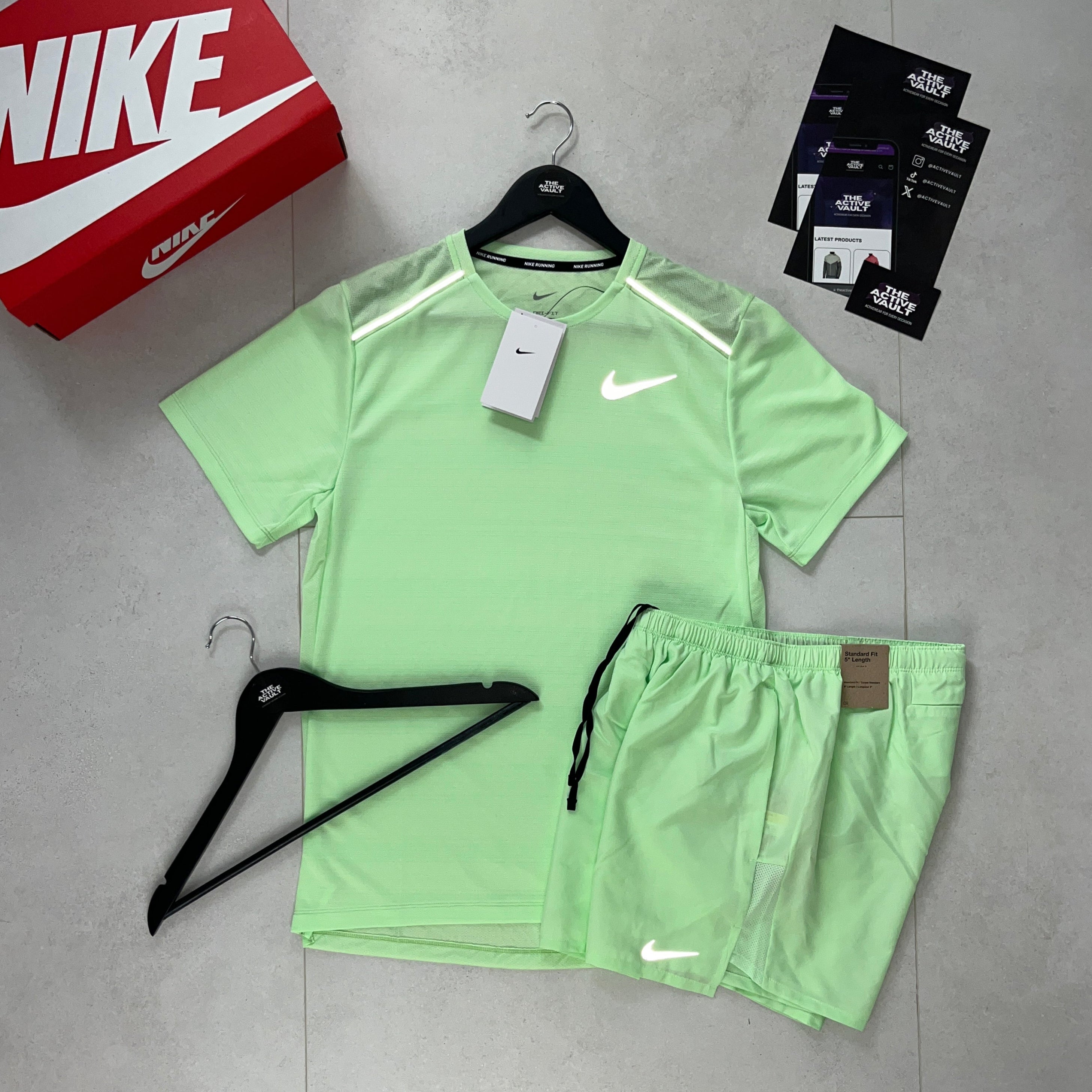 Nike 1.0 Miler and Challenger Shorts Set - Vapour Green / Vapour Green - Active Vault