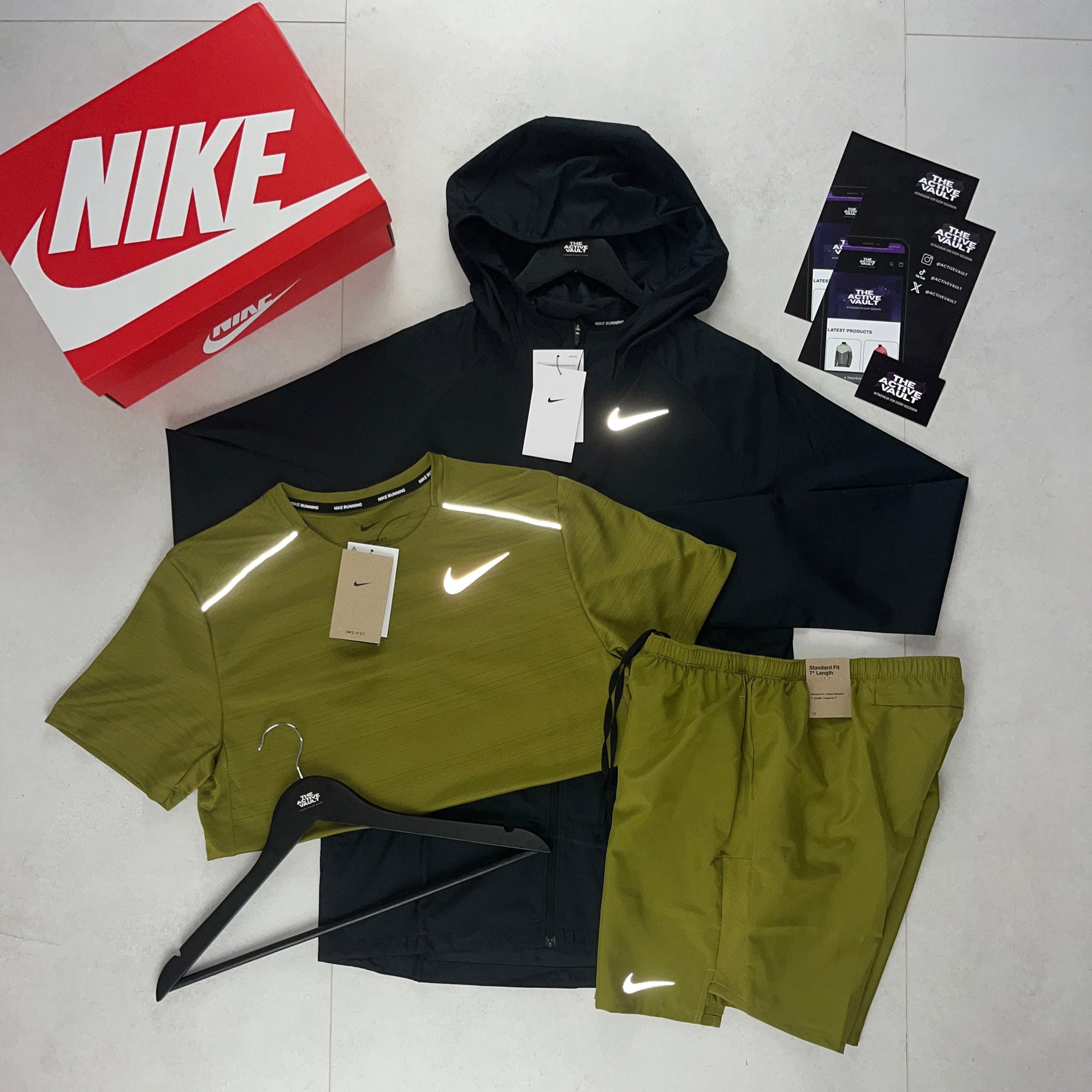 Nike Miler T-Shirt - Windrunner - Challenger Shorts Outfit - Pacific Moss / Black / Pacific Moss - Active Vault