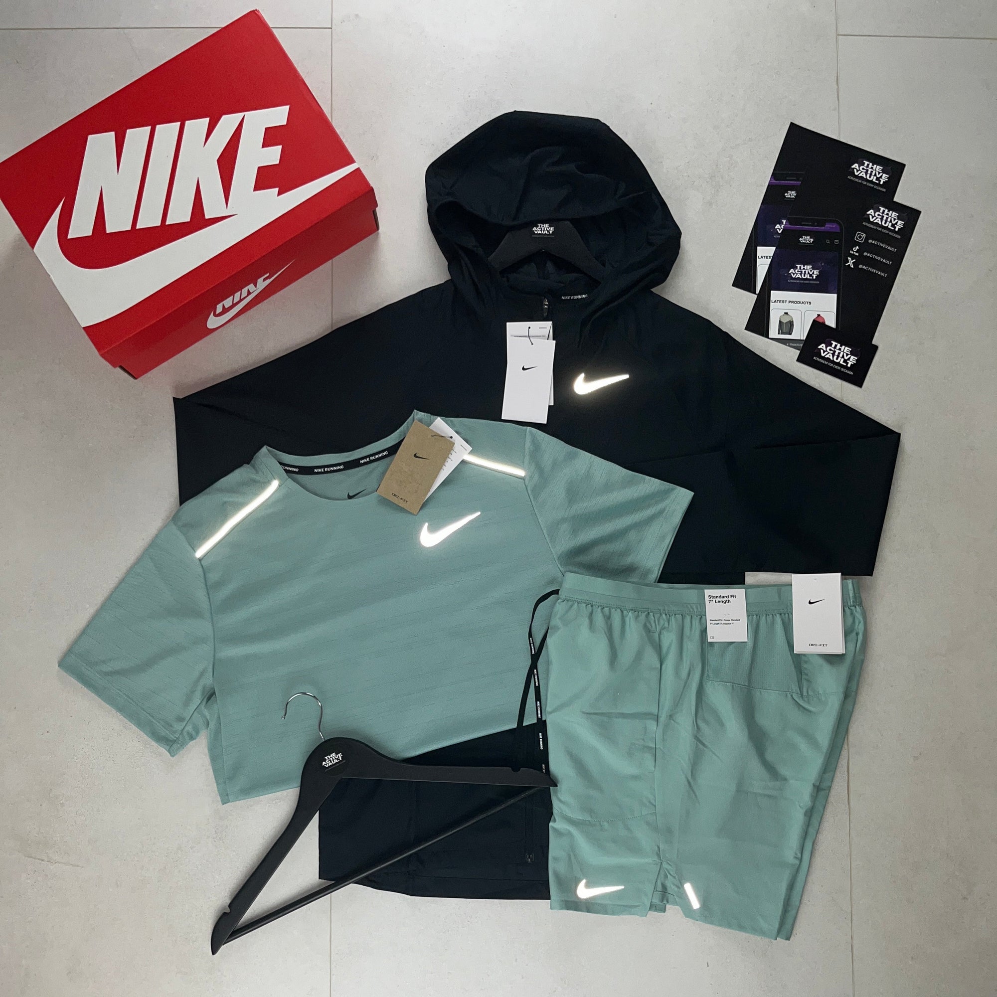 Nike Miler T-Shirt - Windrunner - Flex Stride Shorts Outfit - Mineral Green / Black / Mineral Green - Active Vault