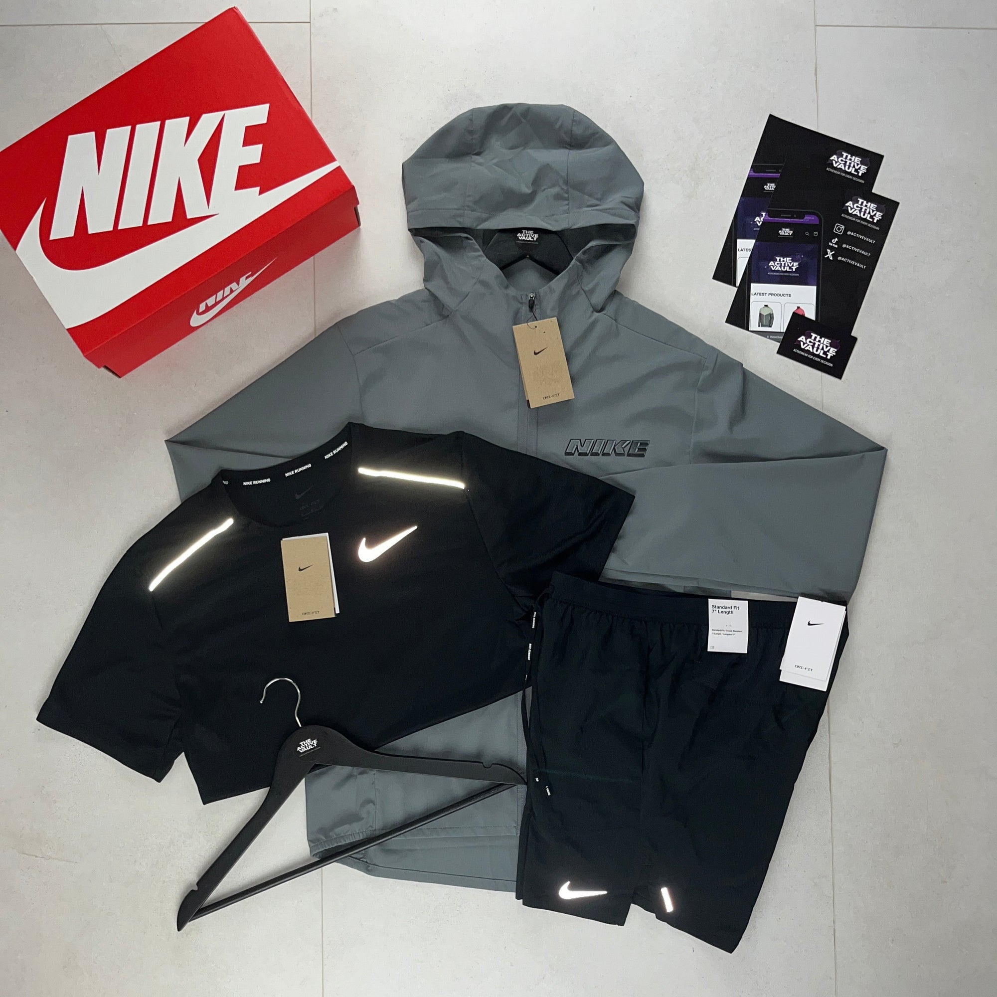 Nike Miler T-Shirt - Windrunner - Flex Stride Shorts Outfit - Black / Smoke Grey / Black - Active Vault