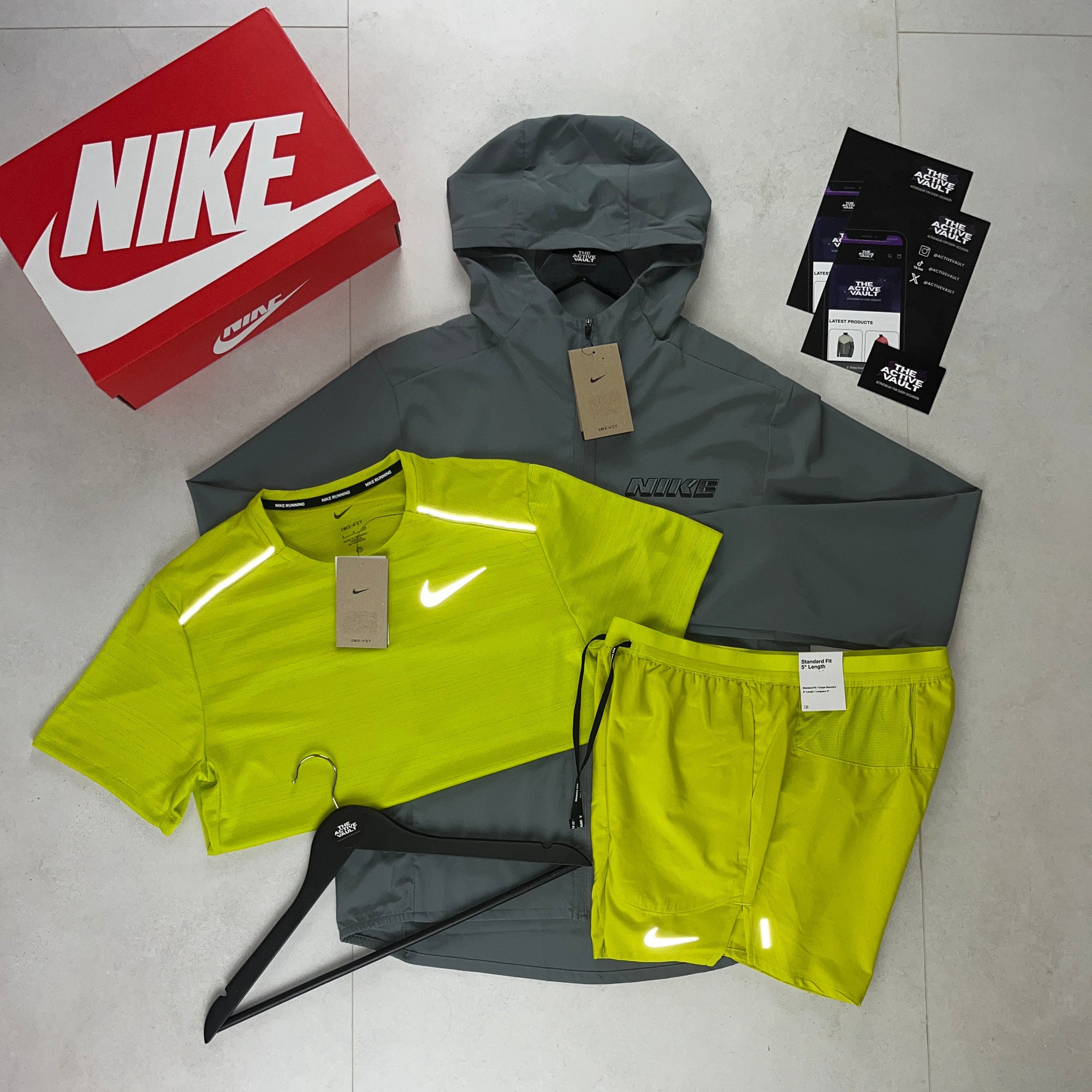 Nike Miler T-Shirt - Windrunner - Flex Stride Shorts Outfit - Bright Cactus / Smoke Grey / Bright Cactus - Active Vault