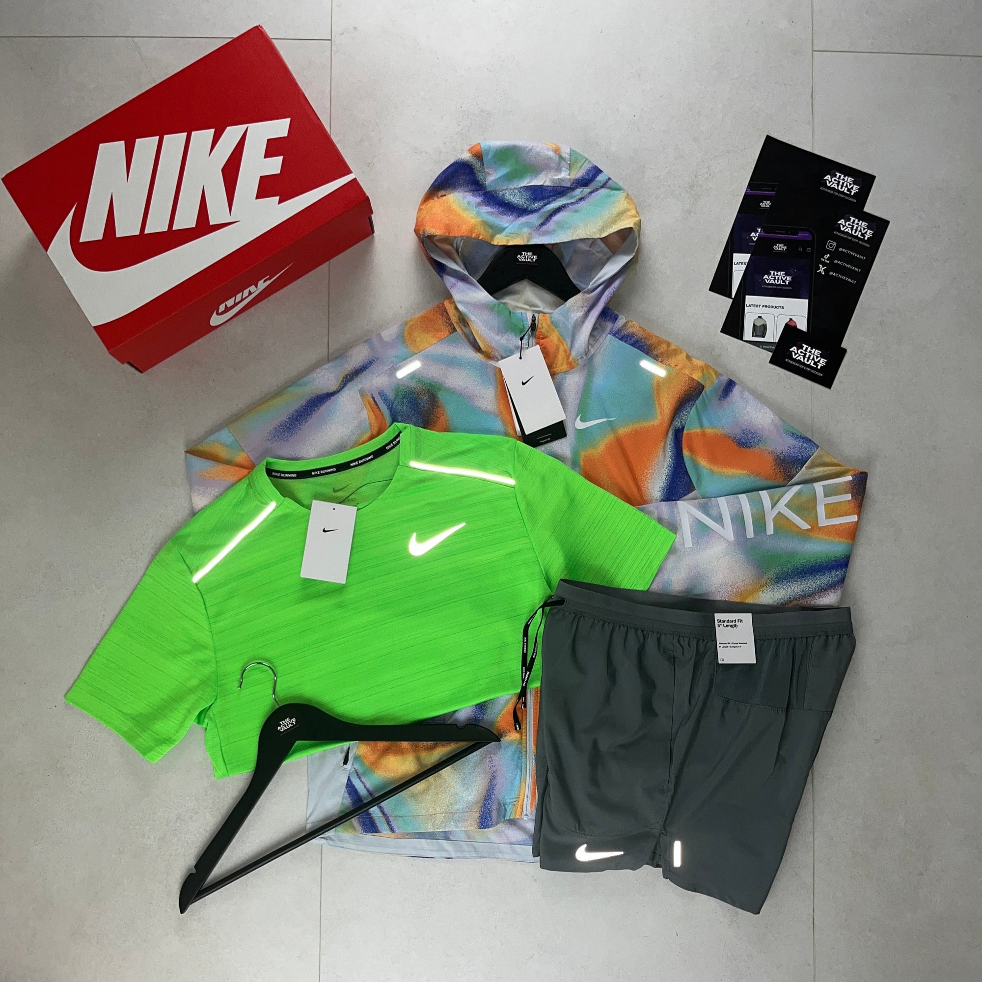 Nike Miler T-Shirt - Windrunner - Flex Stride Shorts Outfit - Green Strike / Metallic Rainbow / Smoke Grey - Active Vault