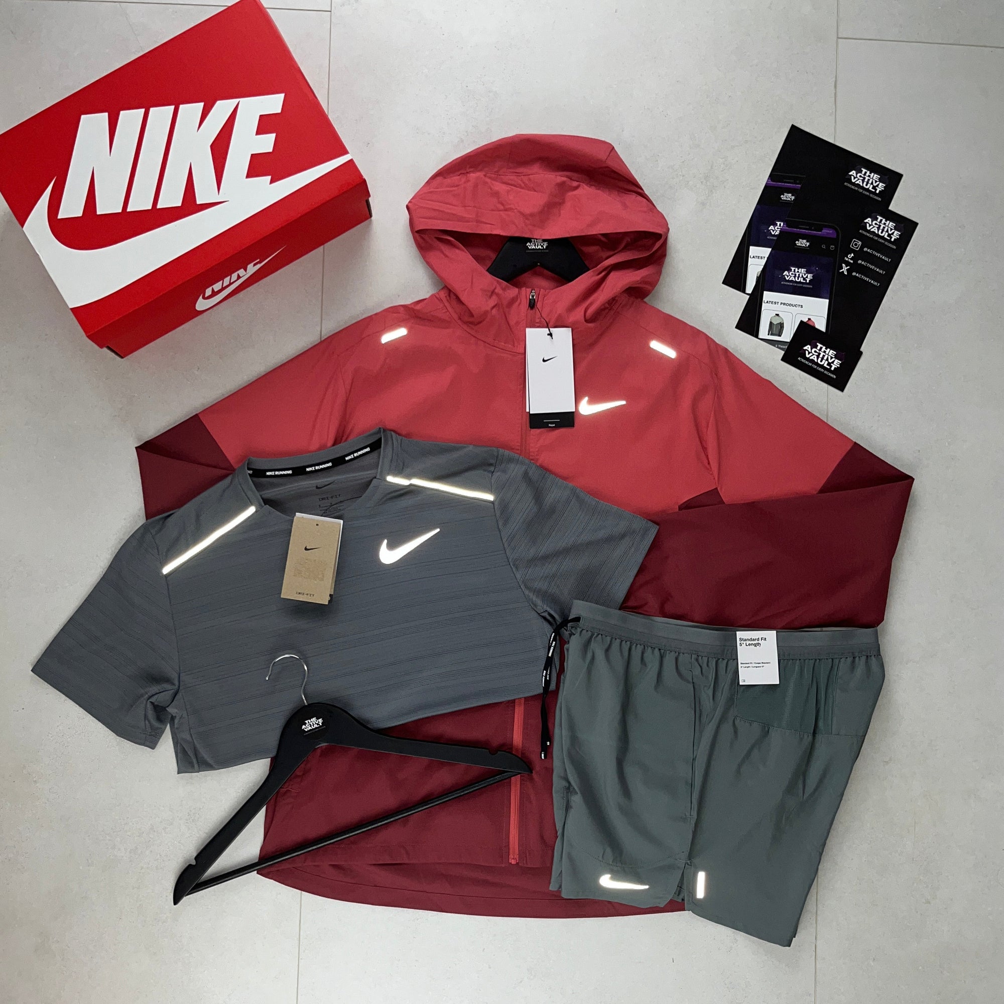 Nike Miler T-Shirt - Windrunner - Flex Stride Shorts Outfit - Smoke Grey / Adobe Red / Smoke Grey - Active Vault
