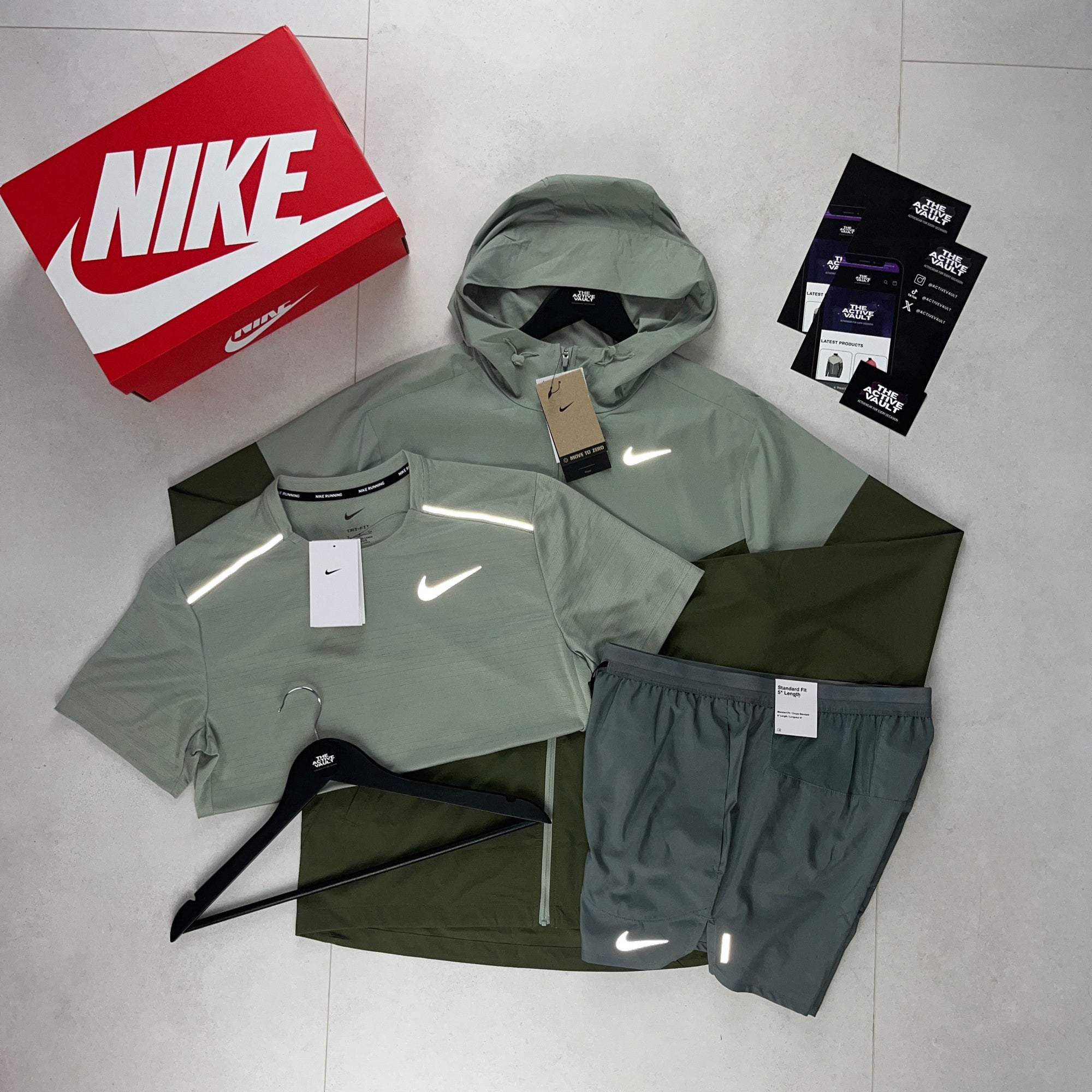 Nike Miler T-Shirt - Windrunner - Flex Stride Shorts Outfit - Jade Horizon / Jade Horizon / Smoke Grey - Active Vault