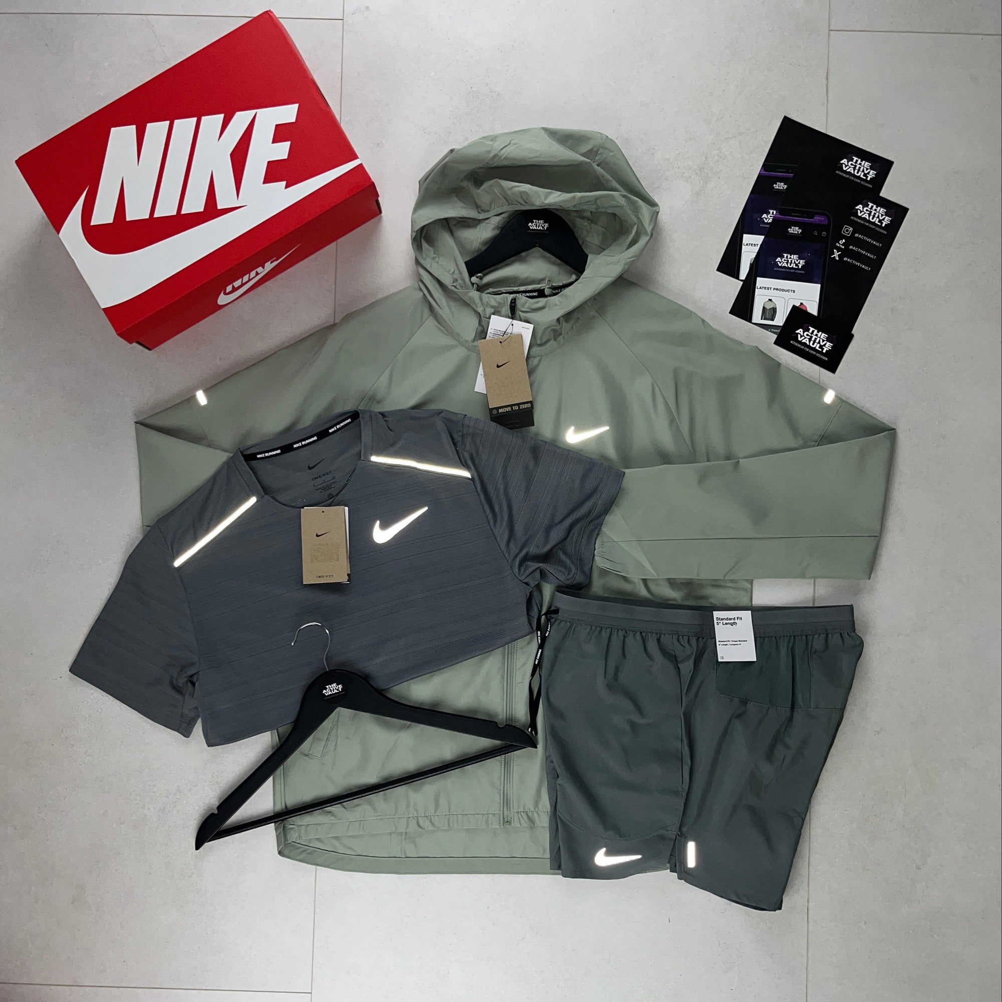 Nike Miler T-Shirt - Essential Windrunner - Flex Stride Shorts Outfit - Smoke Grey / Jade Horizon / Smoke Grey - Active Vault