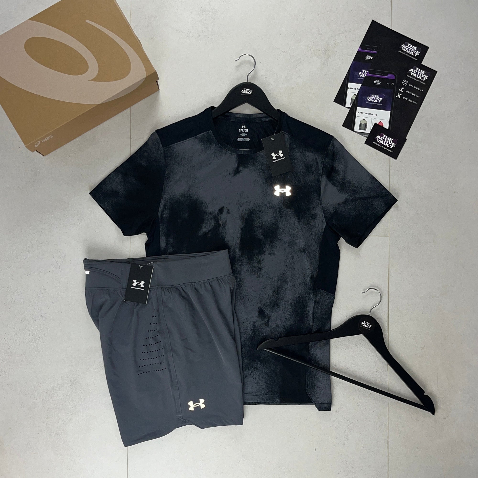 Under Armour Speed Stride Printed T-Shirt and Speedpocket Shorts Set - Black Camo / Grey