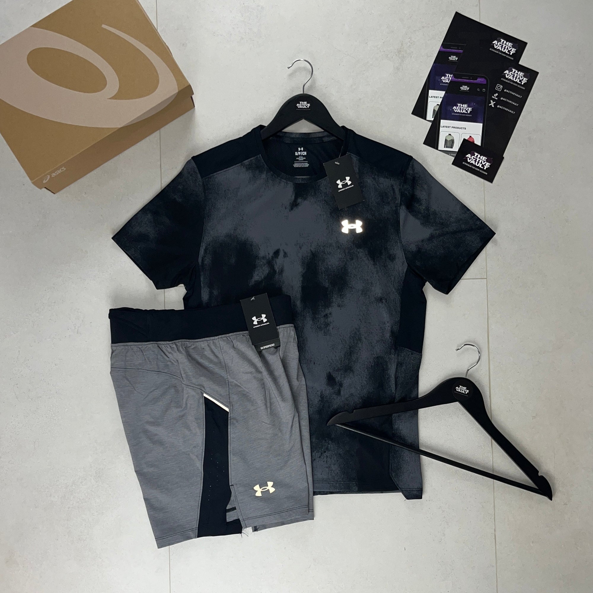 Under Armour Speed Stride Printed T-Shirt and Launch Pro Shorts Set - Black Camo / Heather Grey