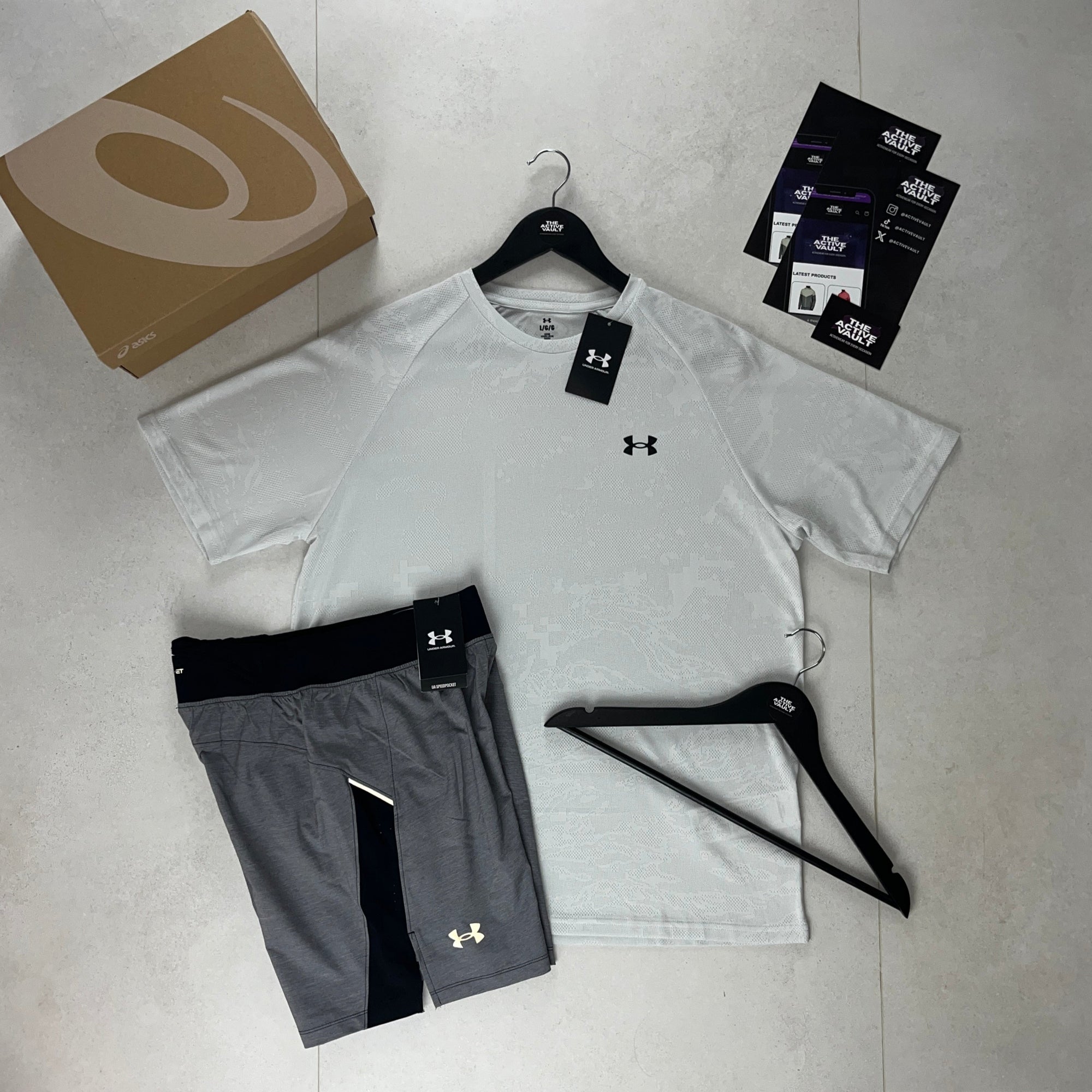 Under Armour Velocity Jacquard Camo T-Shirt and Launch Pro Shorts Set - Cool White / Heather Grey