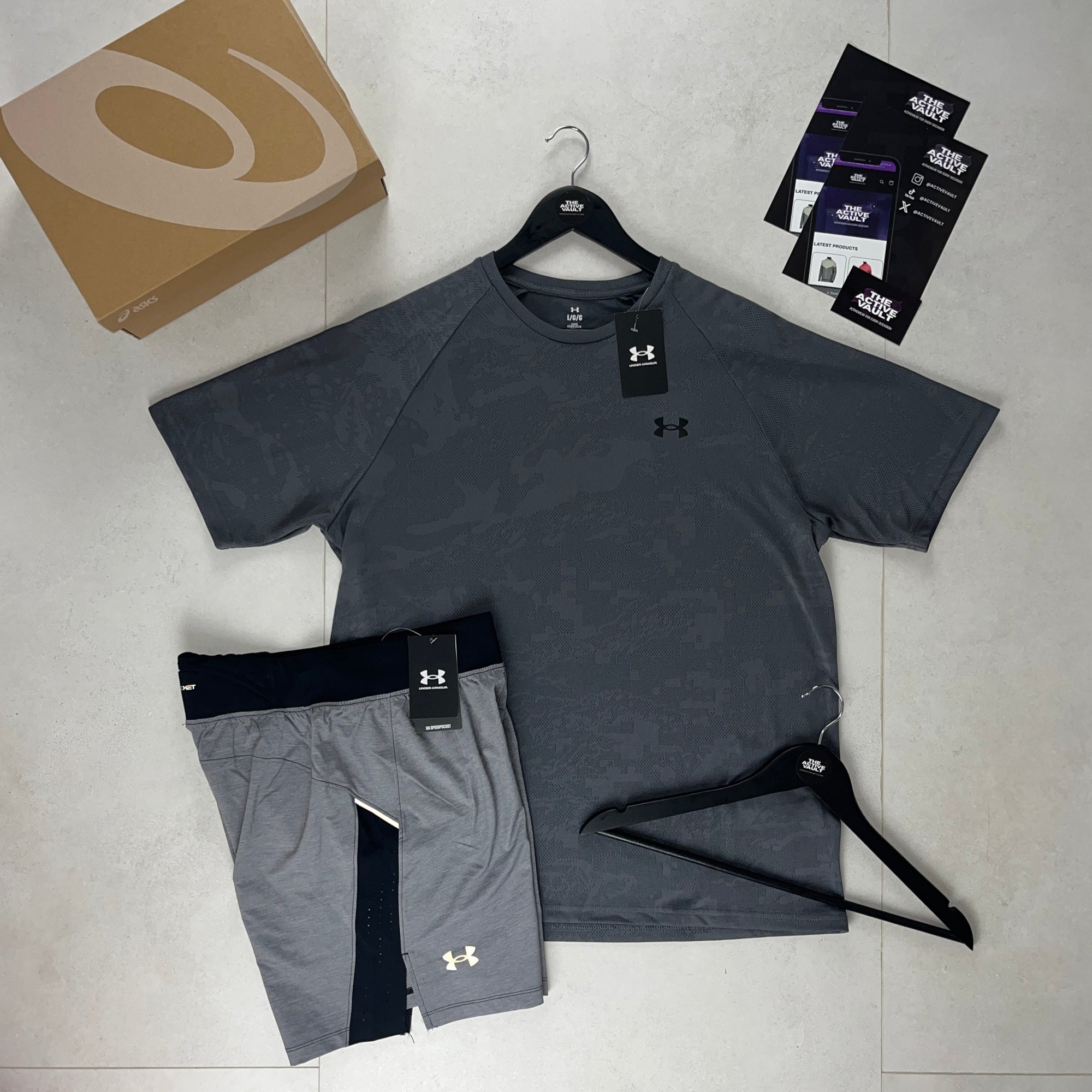 Under Armour Velocity Jacquard Camo T-Shirt and Launch Pro Shorts Set - Castlerock Grey / Heather Grey