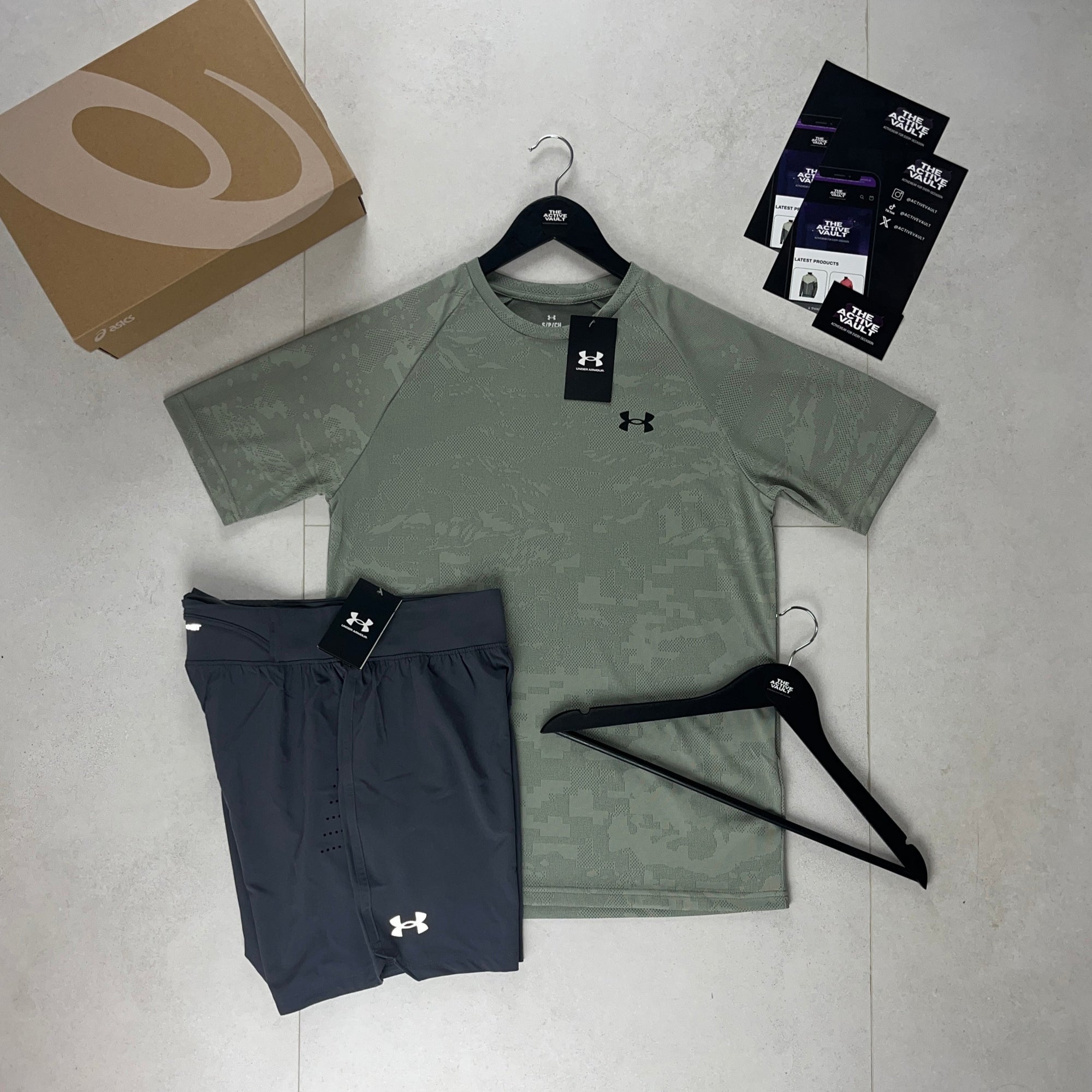 Under Armour Velocity Jacquard Camo T-Shirt and Speedpocket Shorts Set - Light Khaki Green / Grey