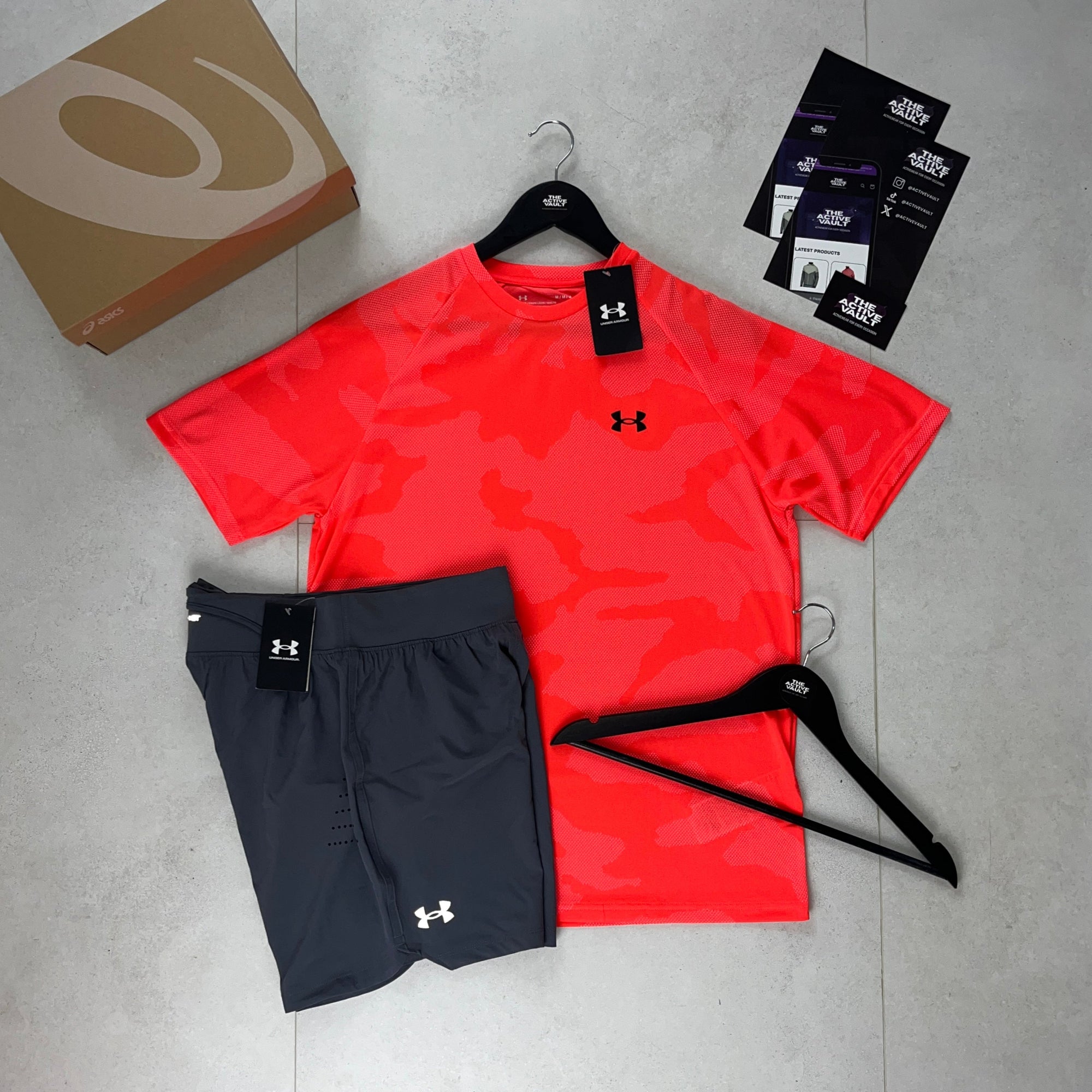 Under Armour Velocity Jacquard Camo T-Shirt and Speedpocket Shorts Set - Beta Red / Grey
