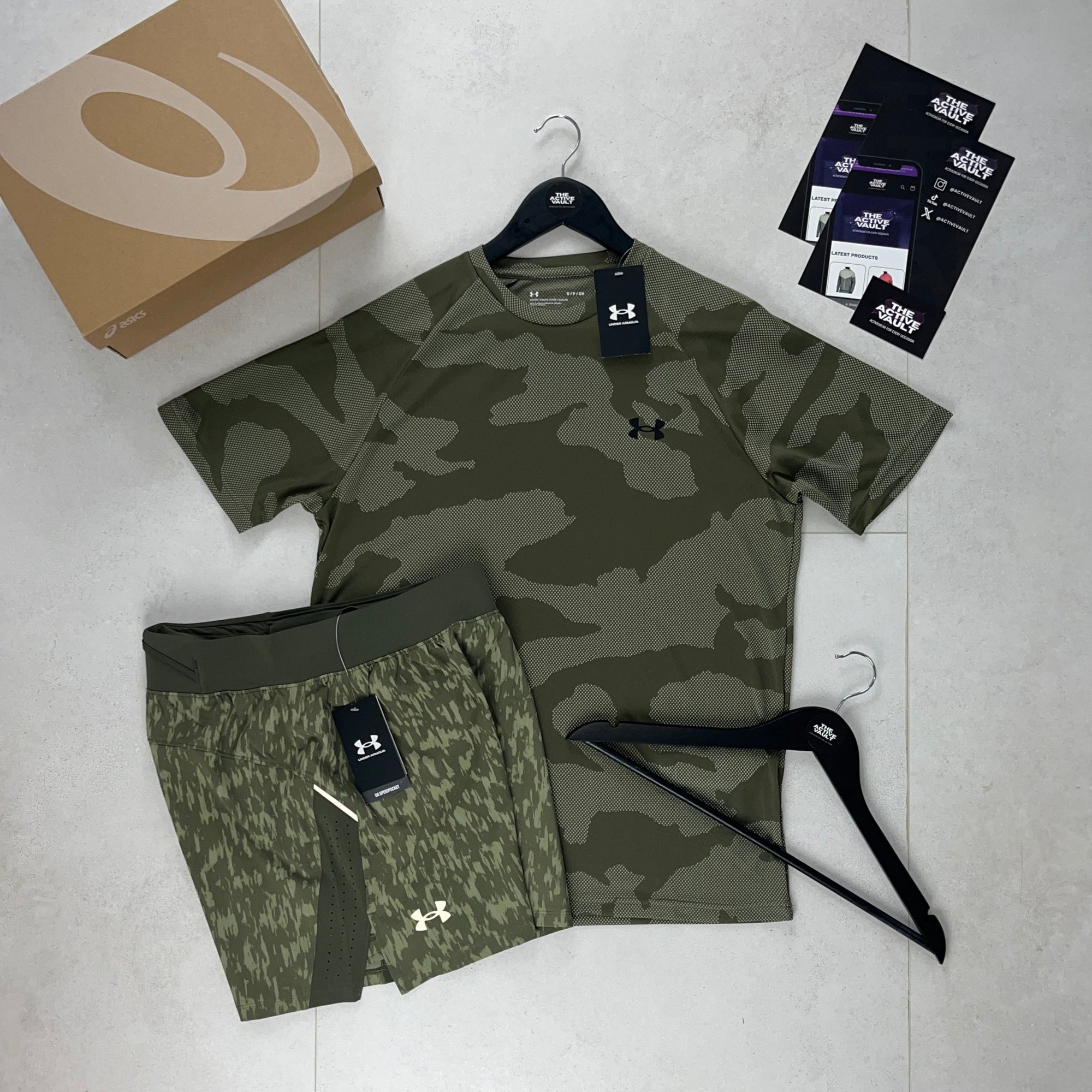 Under Armour Velocity Jacquard Camo T-Shirt and Launch Elite Shorts Set - Marine Green / Marine Green