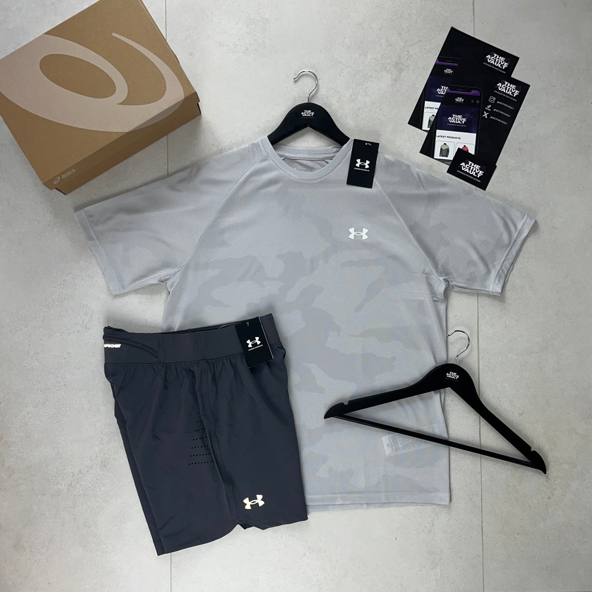 Under Armour Velocity Jacquard Camo T-Shirt and Speedpocket Shorts Set - White / Grey