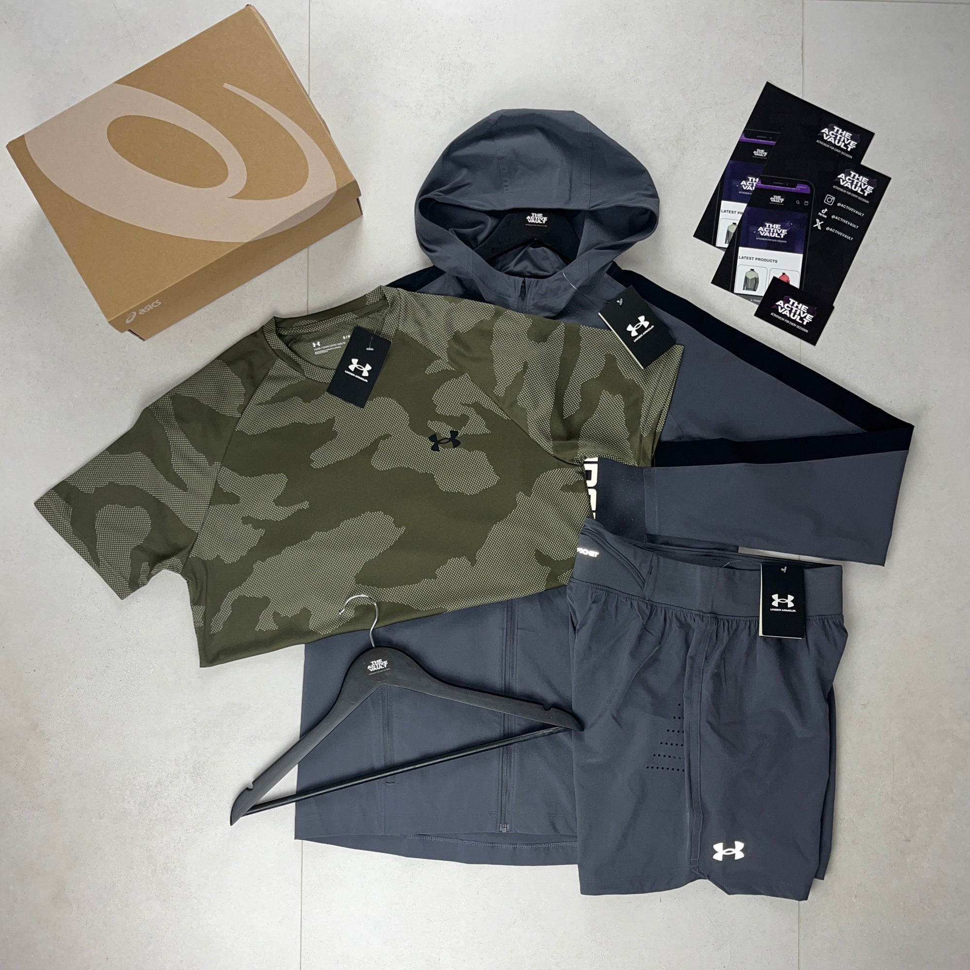 Under Armour Velocity Jacquard T-Shirt - Windbreaker - Speedpocket Shorts Outfit - Marine Green / Grey / Grey