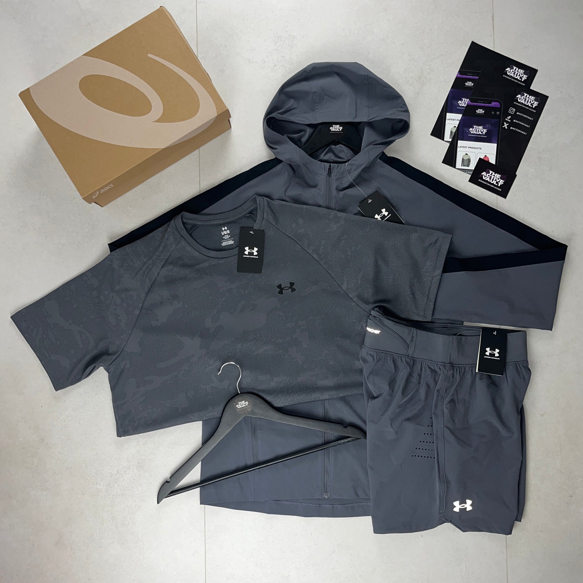 Under Armour Velocity Jacquard T-Shirt - Windbreaker - Speedpocket Shorts Outfit - Castlerock Grey / Grey / Grey