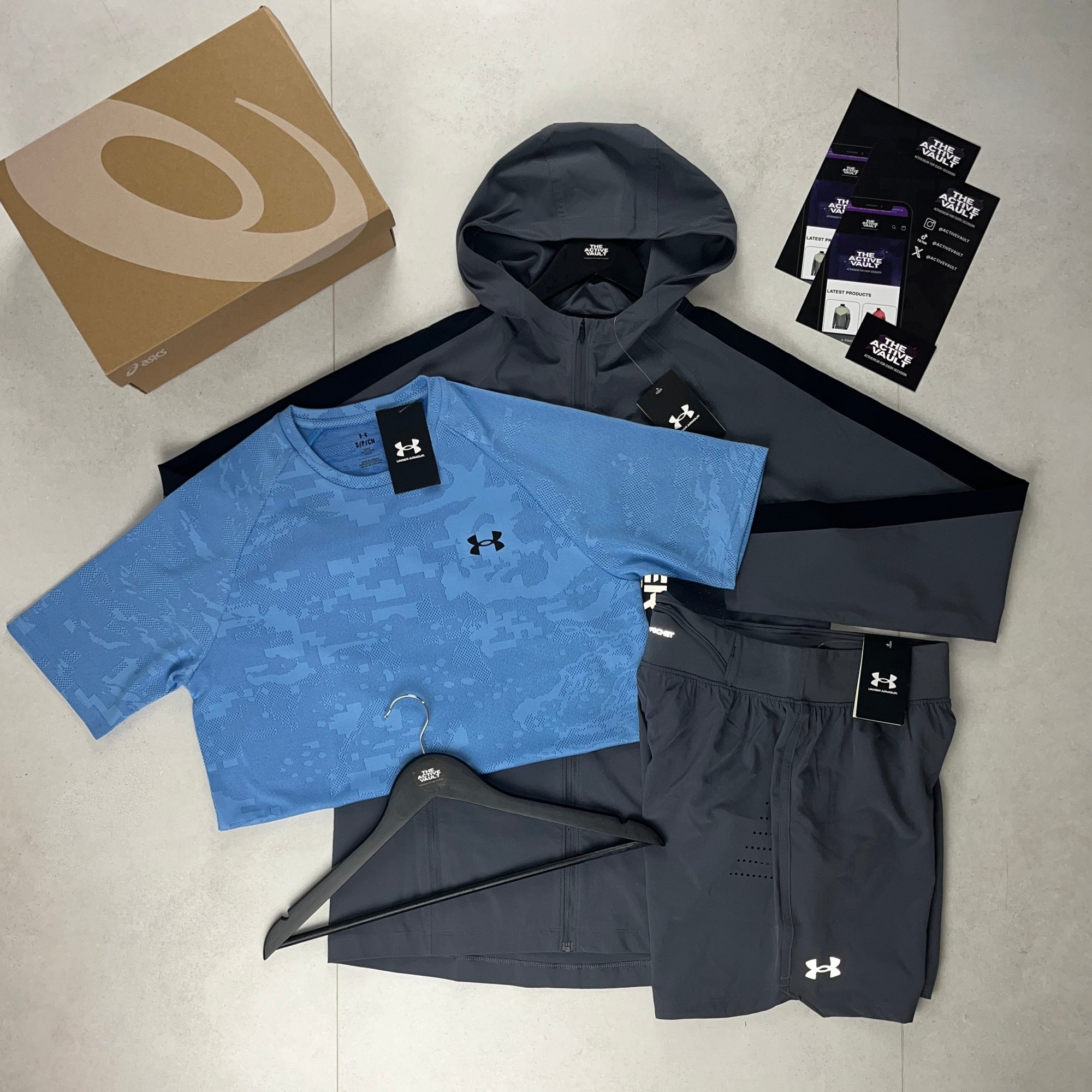 Under Armour Velocity Jacquard T-Shirt - Windbreaker - Speedpocket Shorts Outfit - Clear Blue / Grey / Grey