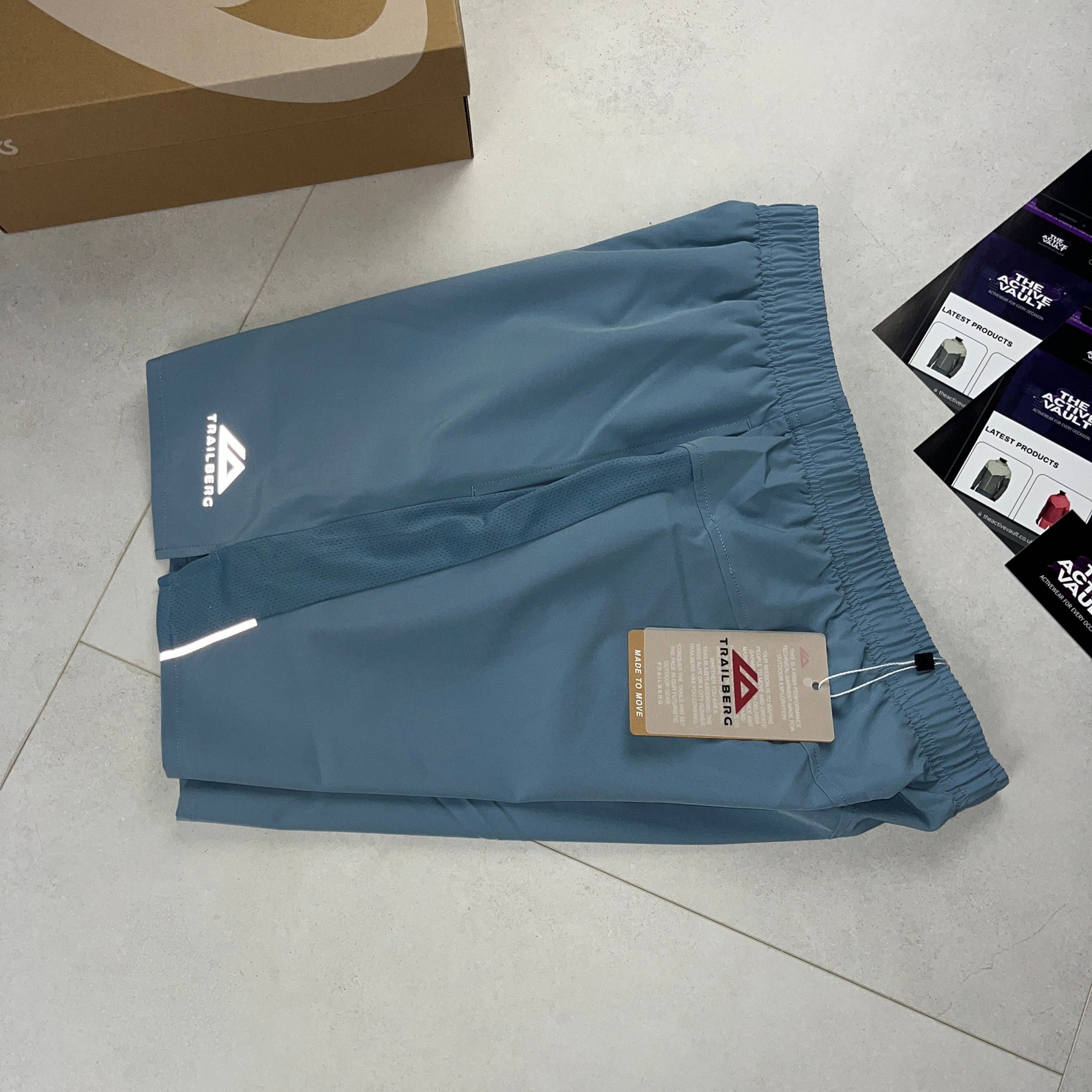 Trailberg Essentials 2.0 Shorts - Washed Indigo Blue