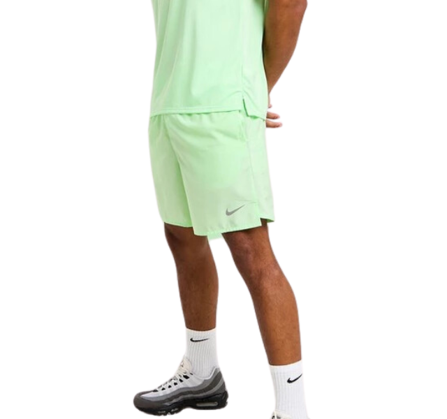 Nike Miler T-Shirt - Windrunner - Challenger Shorts Outfit - Vapour Green/Grey - Active Vault