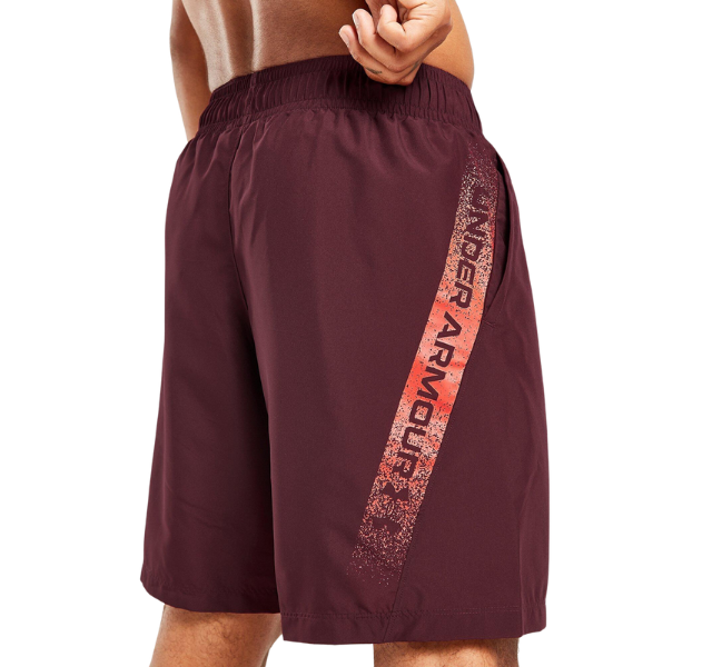 Under Armour Woven 7 Inch Graphic Shorts - Dark Maroon