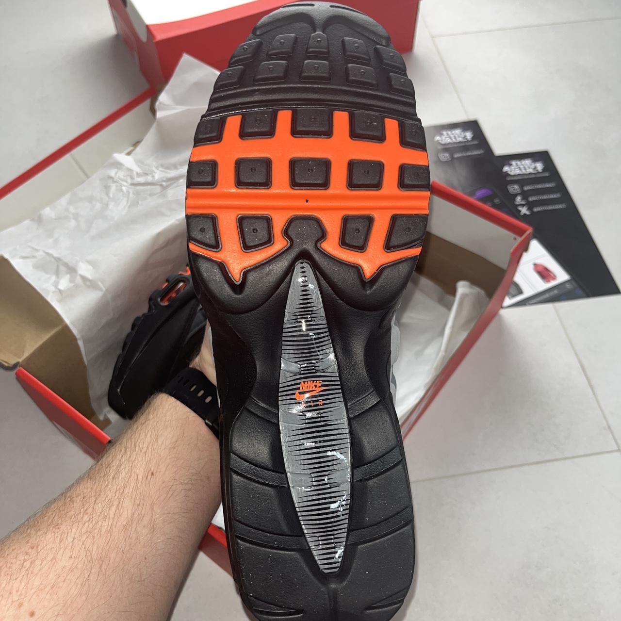 Nike Air Max 95 Trainers -  Black/Hyper Crimson Red