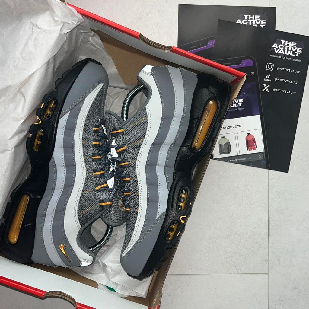 Nike Air Max 95 Trainers - Cool Grey/Sundial Orange