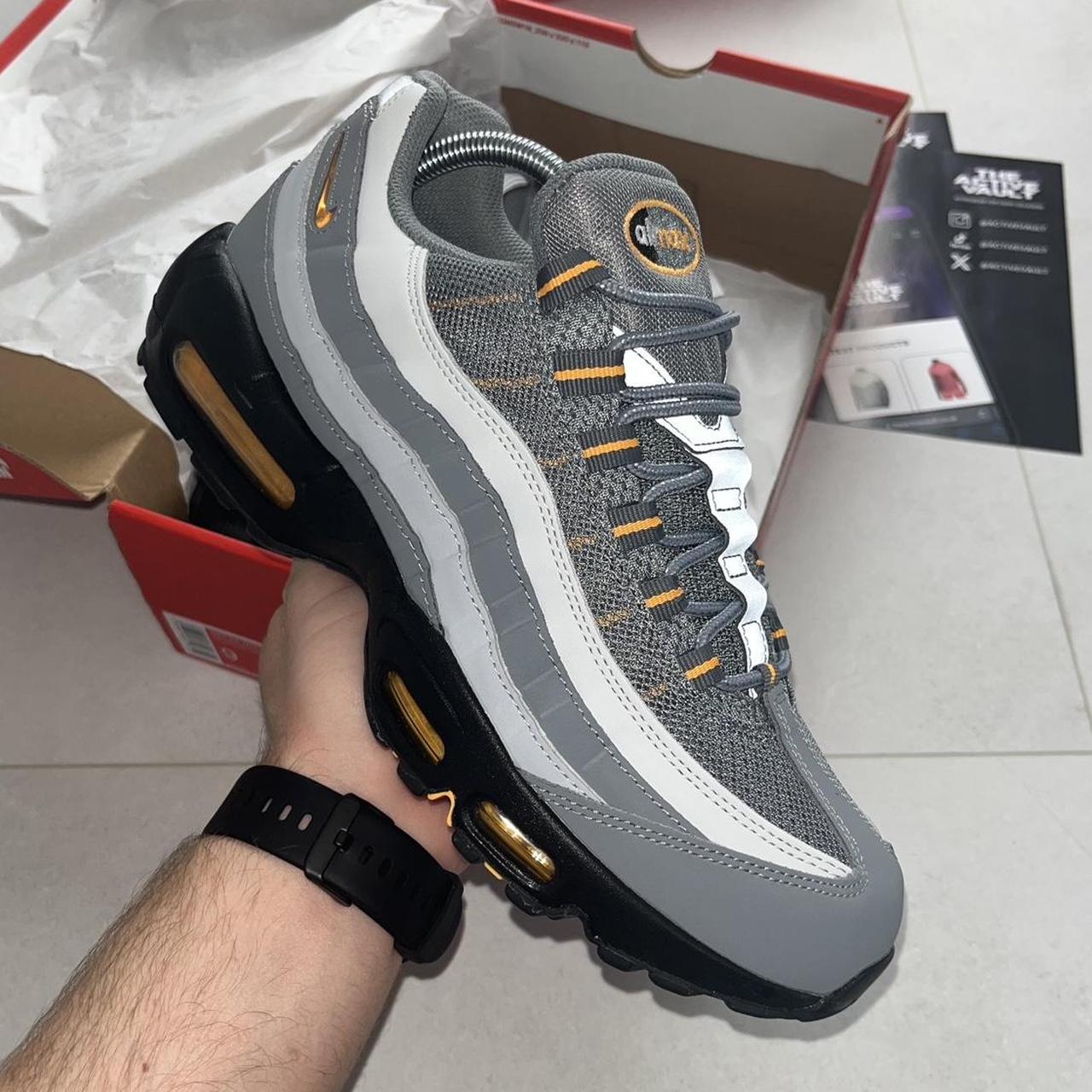 Nike Air Max 95 Trainers - Cool Grey/Sundial Orange
