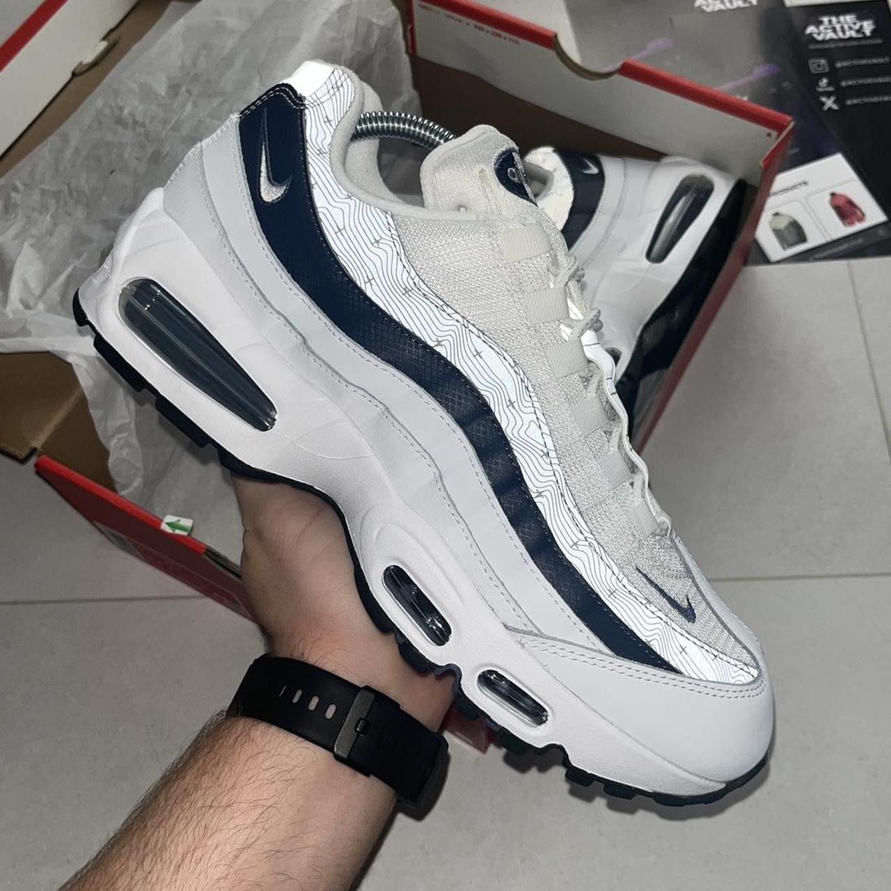 Nike Air Max 95 Trainers - White/Diffused Blue