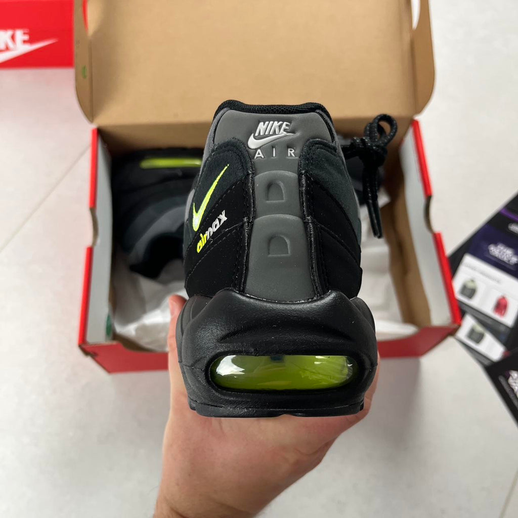 Nike Air Max 95 Trainers - Retro Logo Black Volt