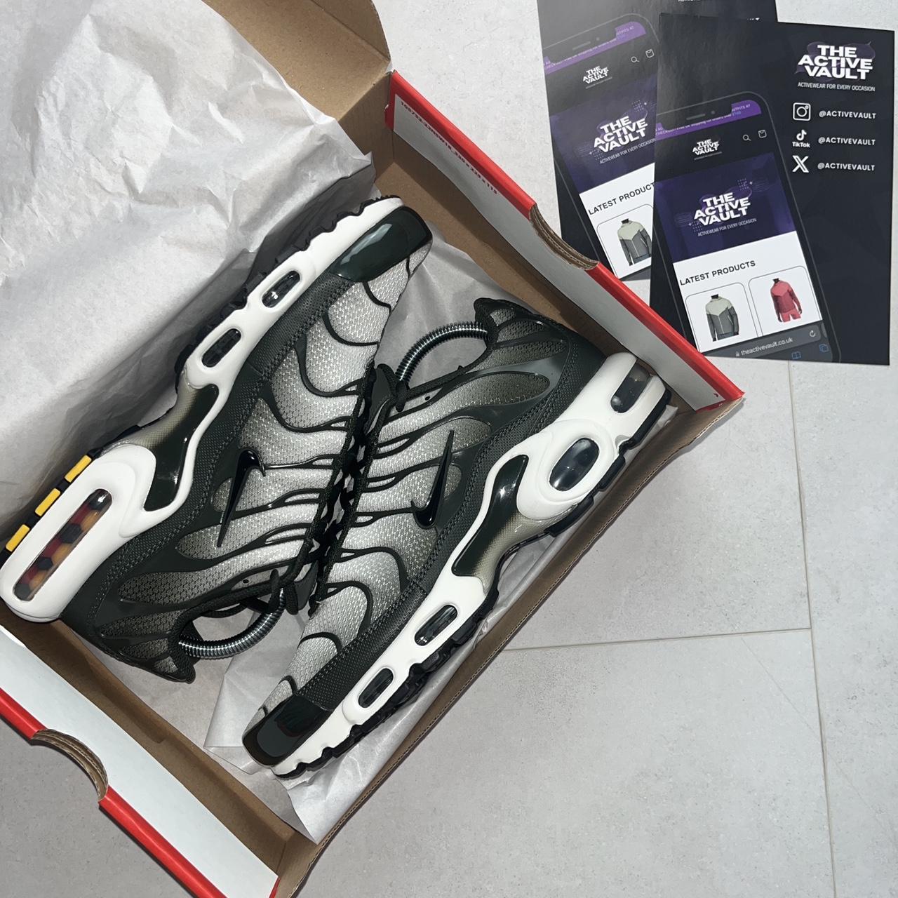 Nike Air Max Plus TN Trainers - Cargo Khaki Green