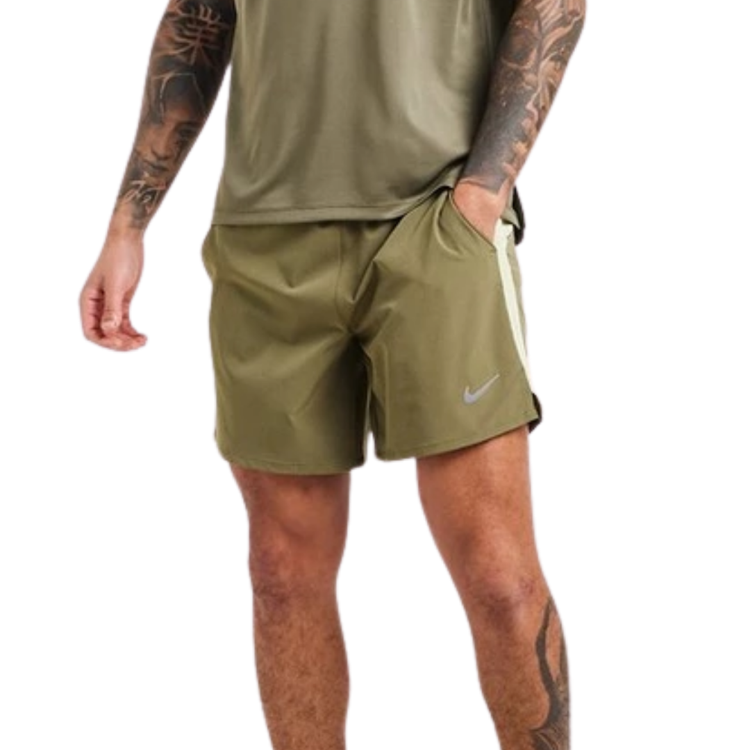Nike Challenger 7 inch Shorts - Medium Olive Green