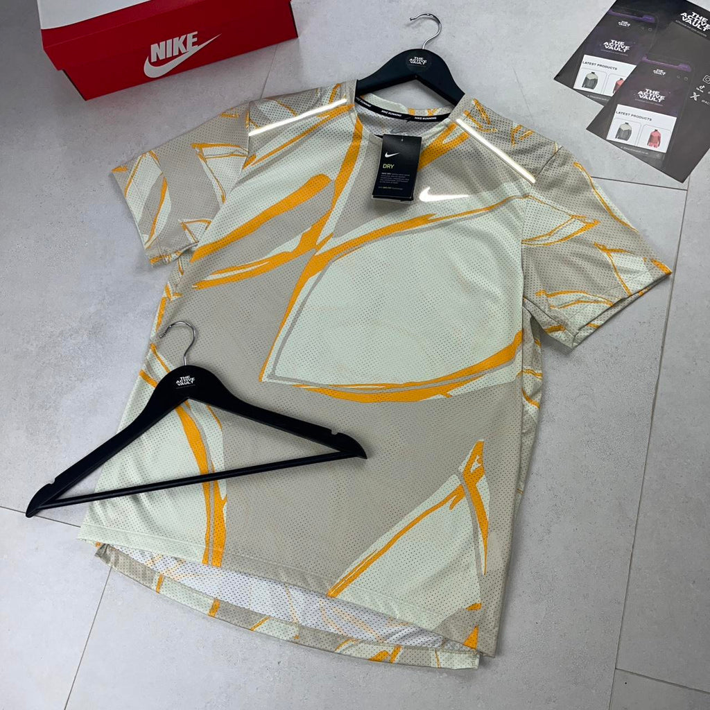 Nike DRY Breathe Miler 1.0 T-Shirt - Floral Fiesta - Active Vault
