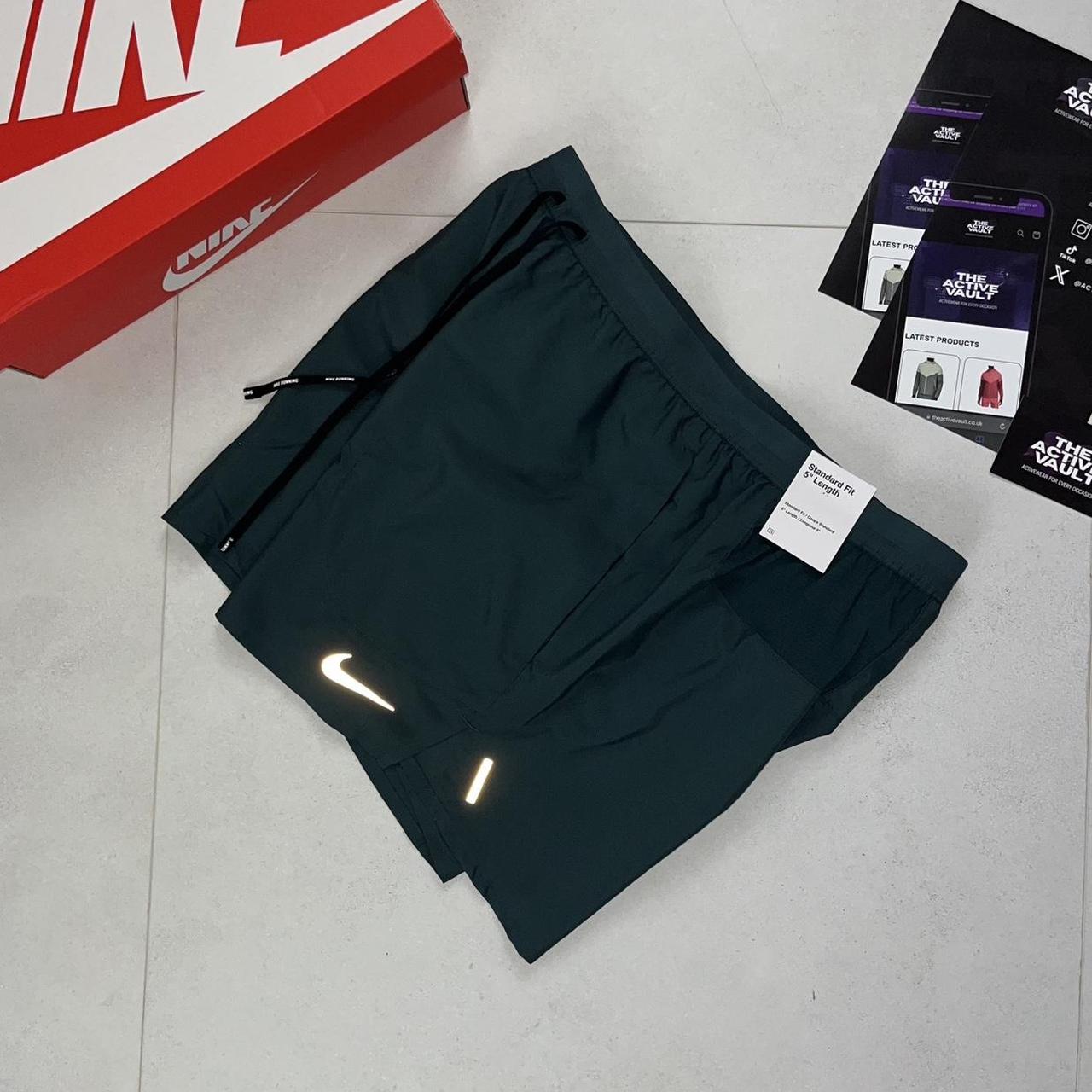 Nike Running Flex Stride 5 Inch Shorts - Deep Jungle Green