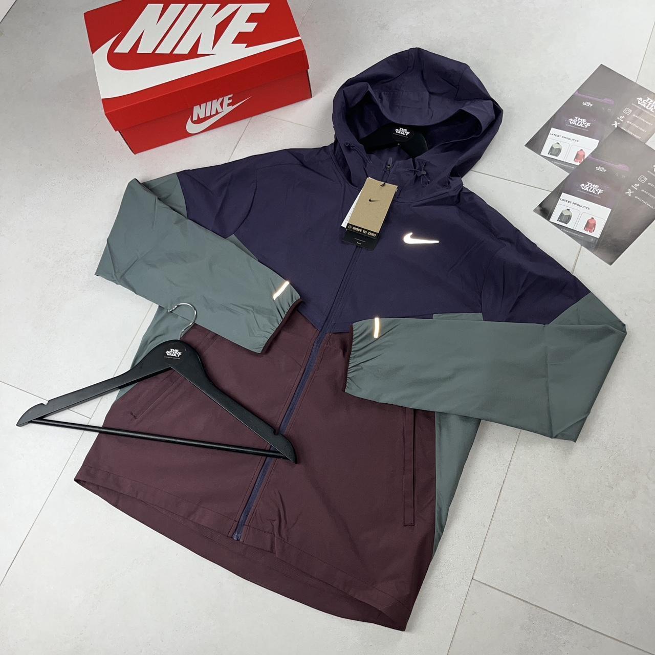 burgundy nike windbreaker mens