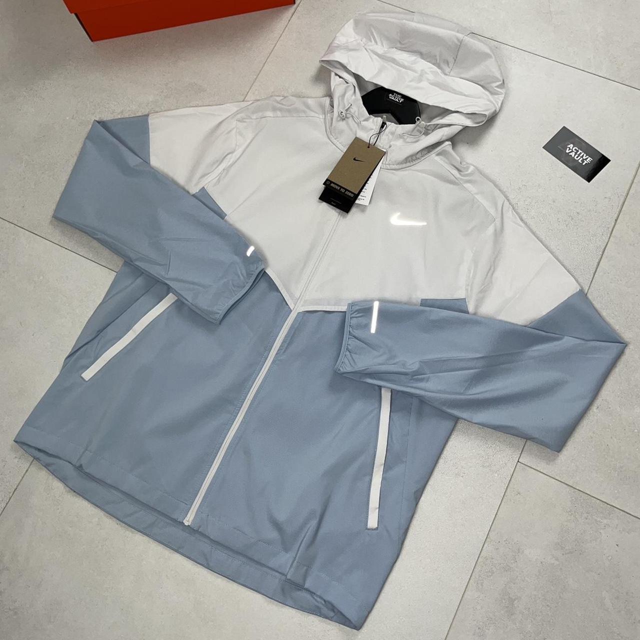Nike Windrunner Running Jacket - Platinum Tint/Light Armoury Blue - Active Vault