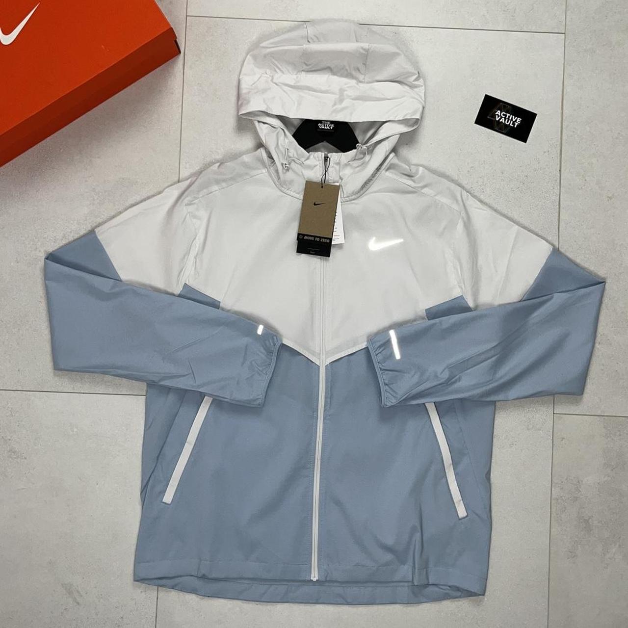 Nike Windrunner Running Jacket - Platinum Tint/Light Armoury Blue - Active Vault