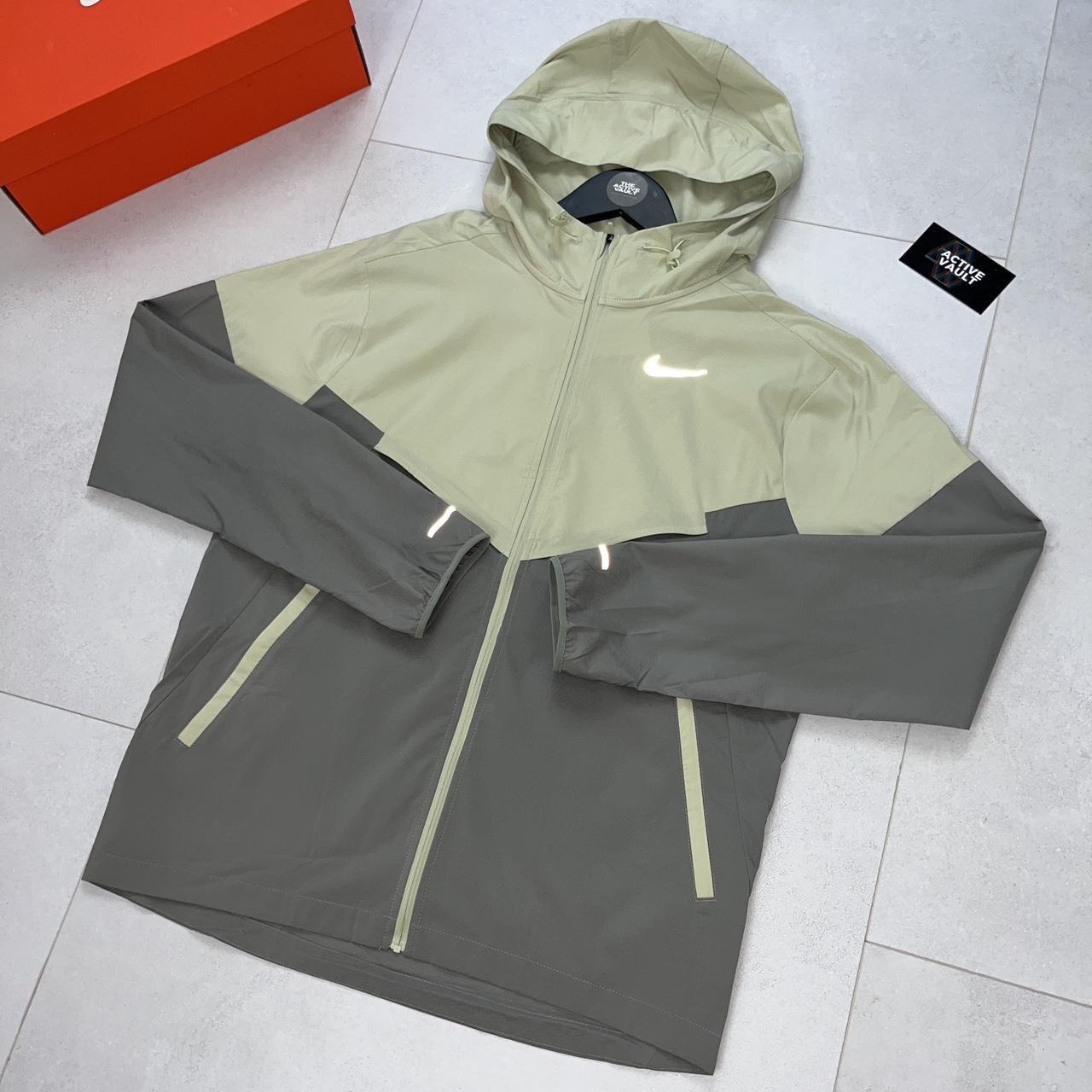 Nike Windrunner Running Jacket - Olive Aura - Active Vault