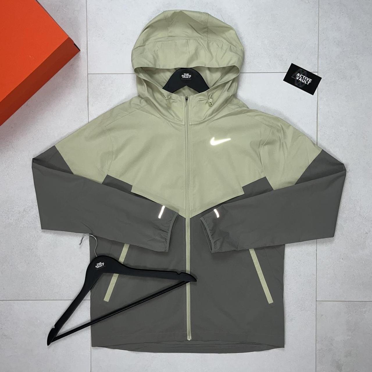 Nike Windrunner Running Jacket - Olive Aura - Active Vault