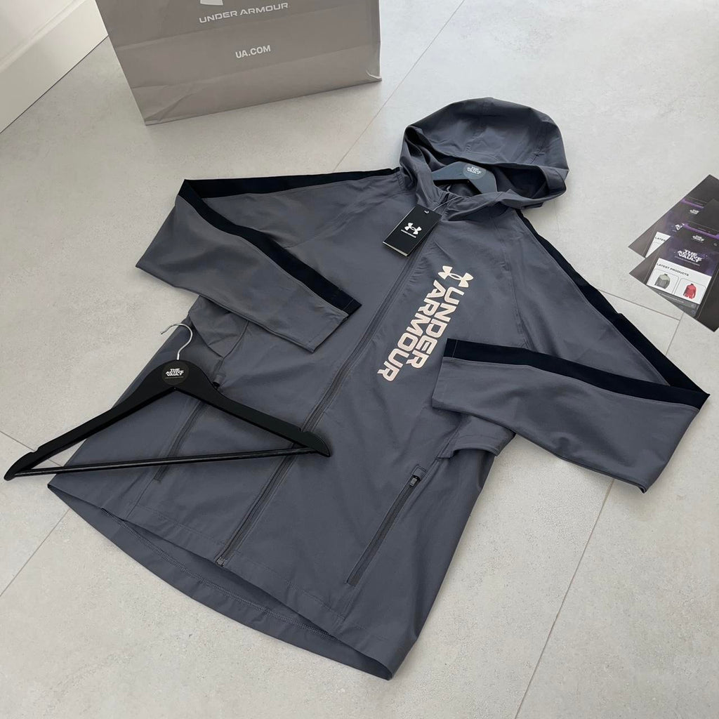 Under Armour "Out Run The Storm" Running Jacket - Grey/Black